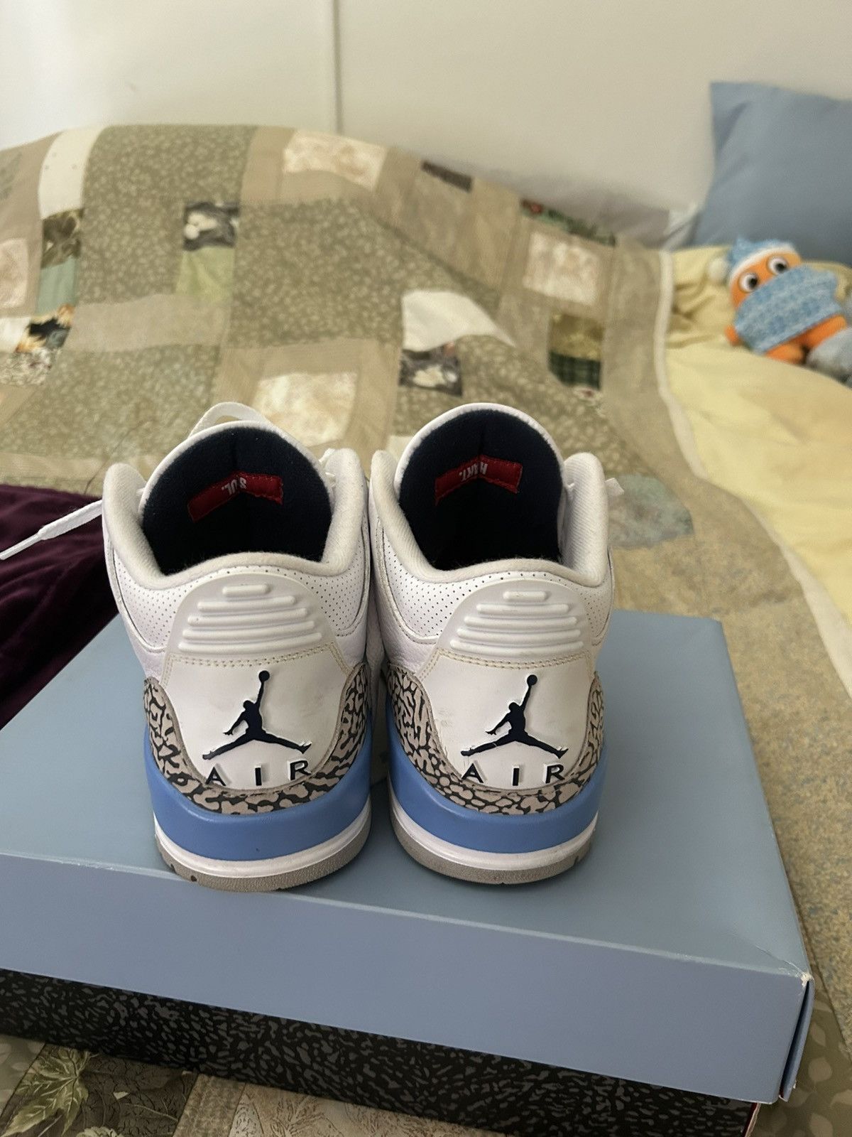 Jordan Brand Air Jordan 3 “UNC” Size US 8.5 / EU 41-42 - 3 Thumbnail
