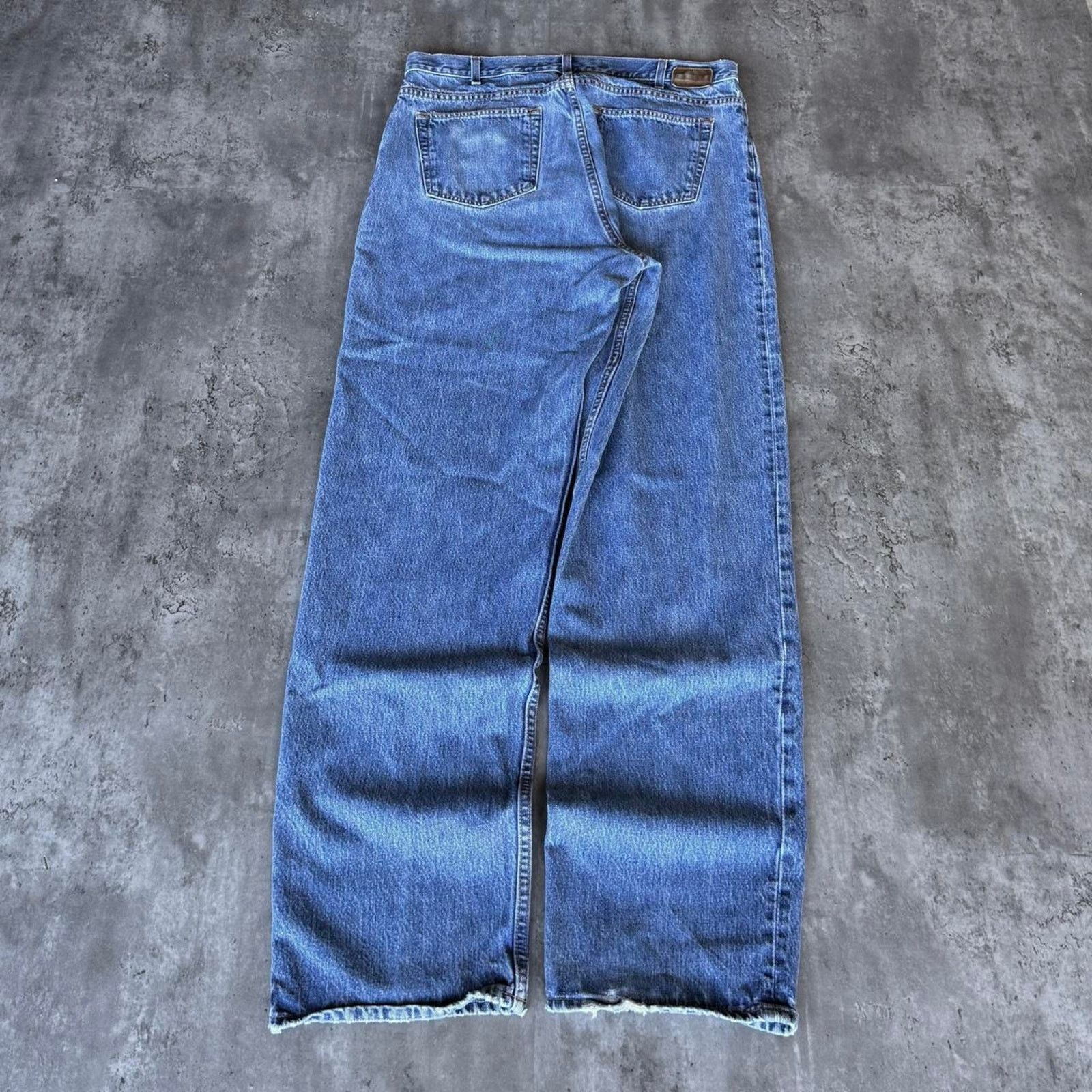 Gap × Vintage Vintage Y2K GAP Baggy Fit Medium Wash Essential Denim Jeans Size US 37 - 2 Thumbnail