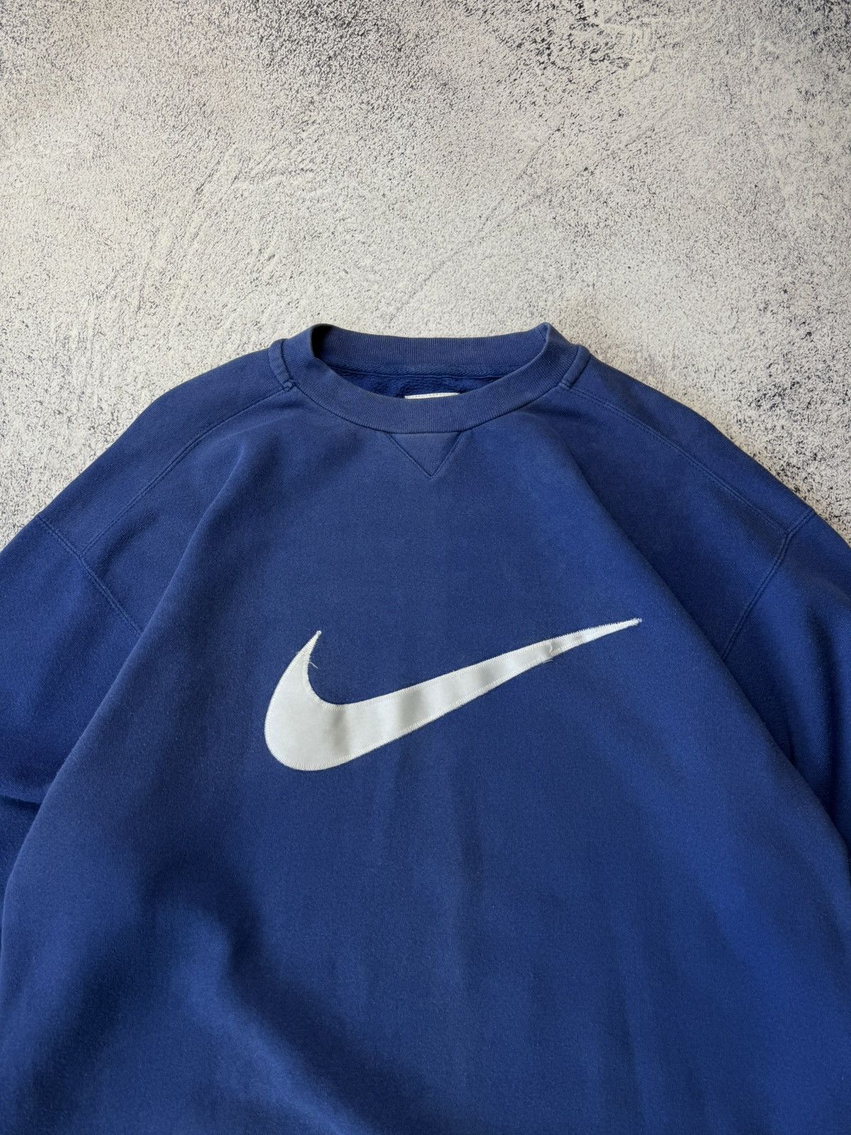 Nike Vintage Nike Big Logo Sweatshirt Y2K swoosh Size US L / EU 52-54 / 3 - 8 Thumbnail