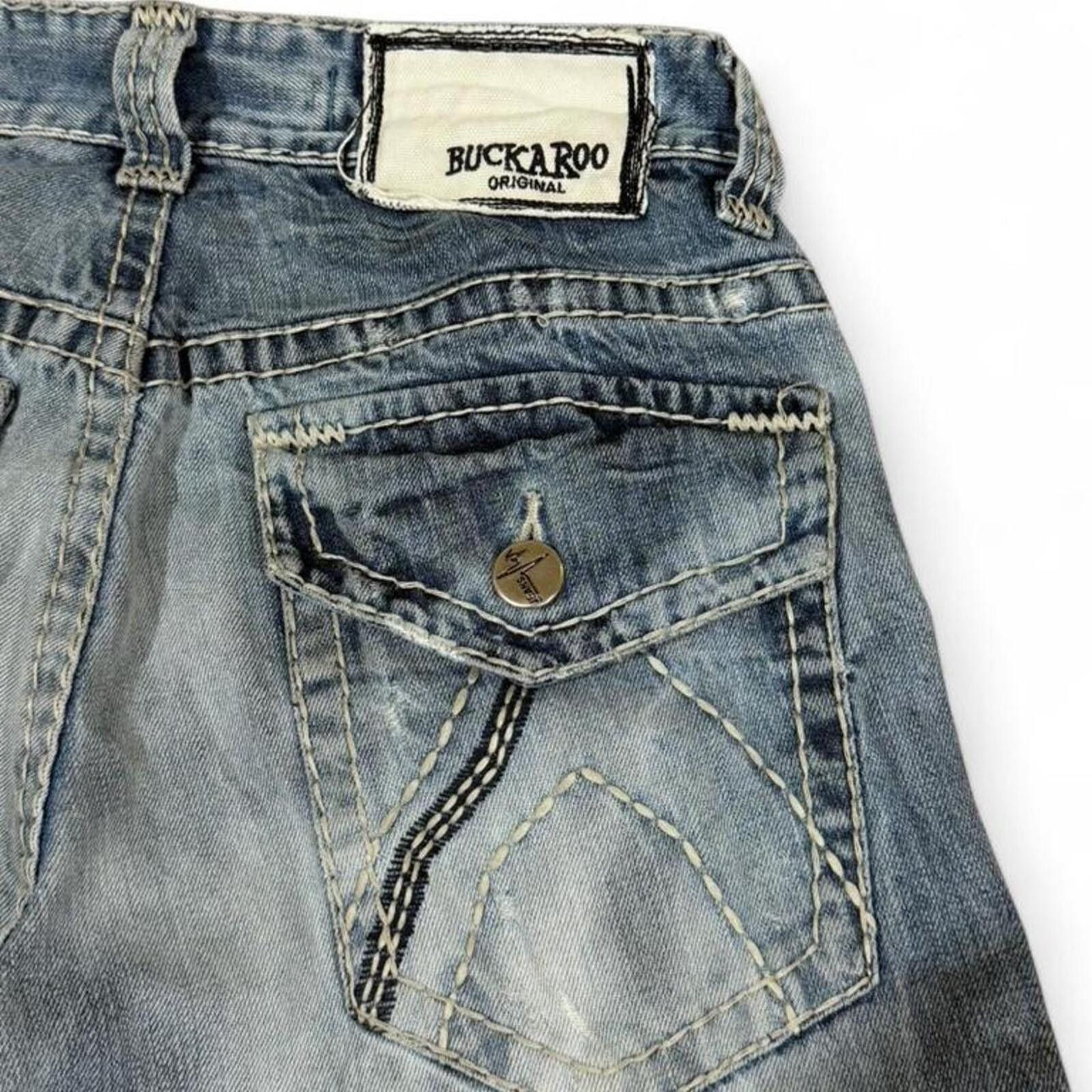 True Religion Buckaroo capri style denim jeans Size 28" / US 6 / IT 42 - 2 Thumbnail