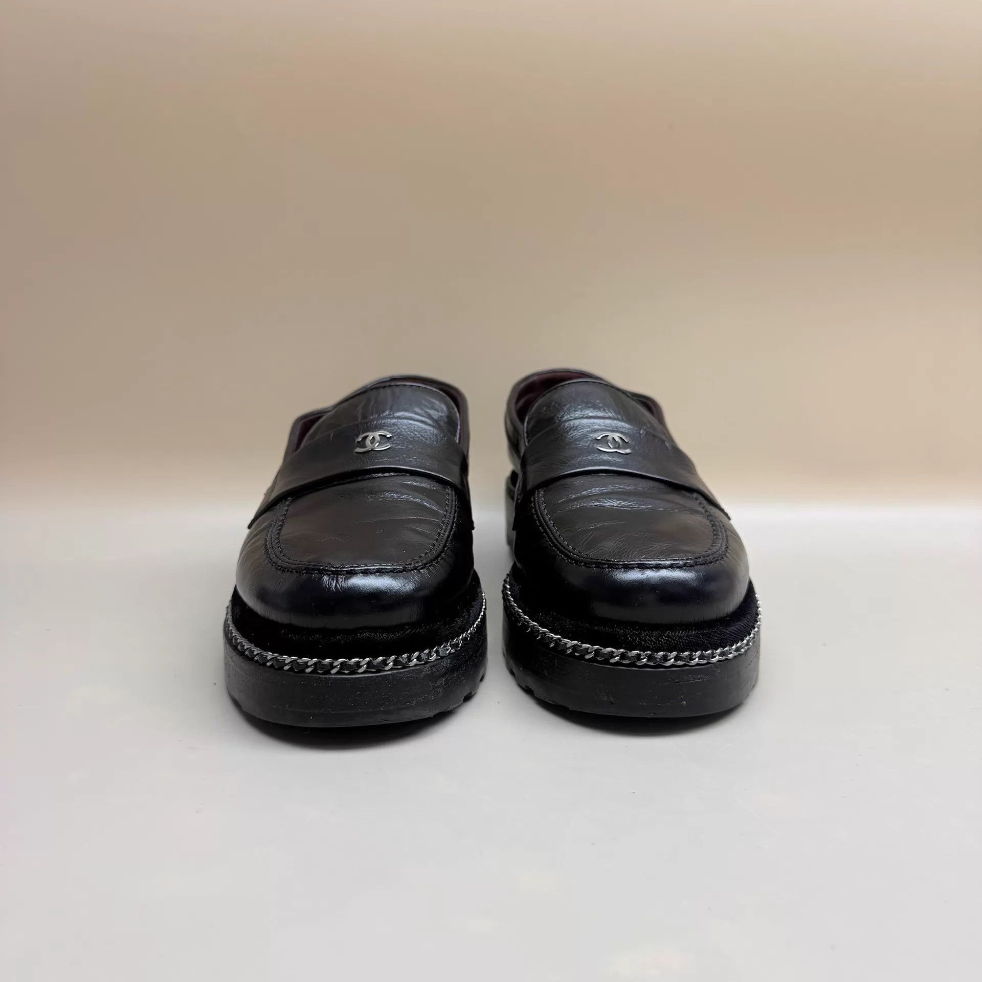 Chanel CHANEL Black Silver CC Chain Loafer 95 New 36.5 Size US 6 / IT 36 - 2 Thumbnail