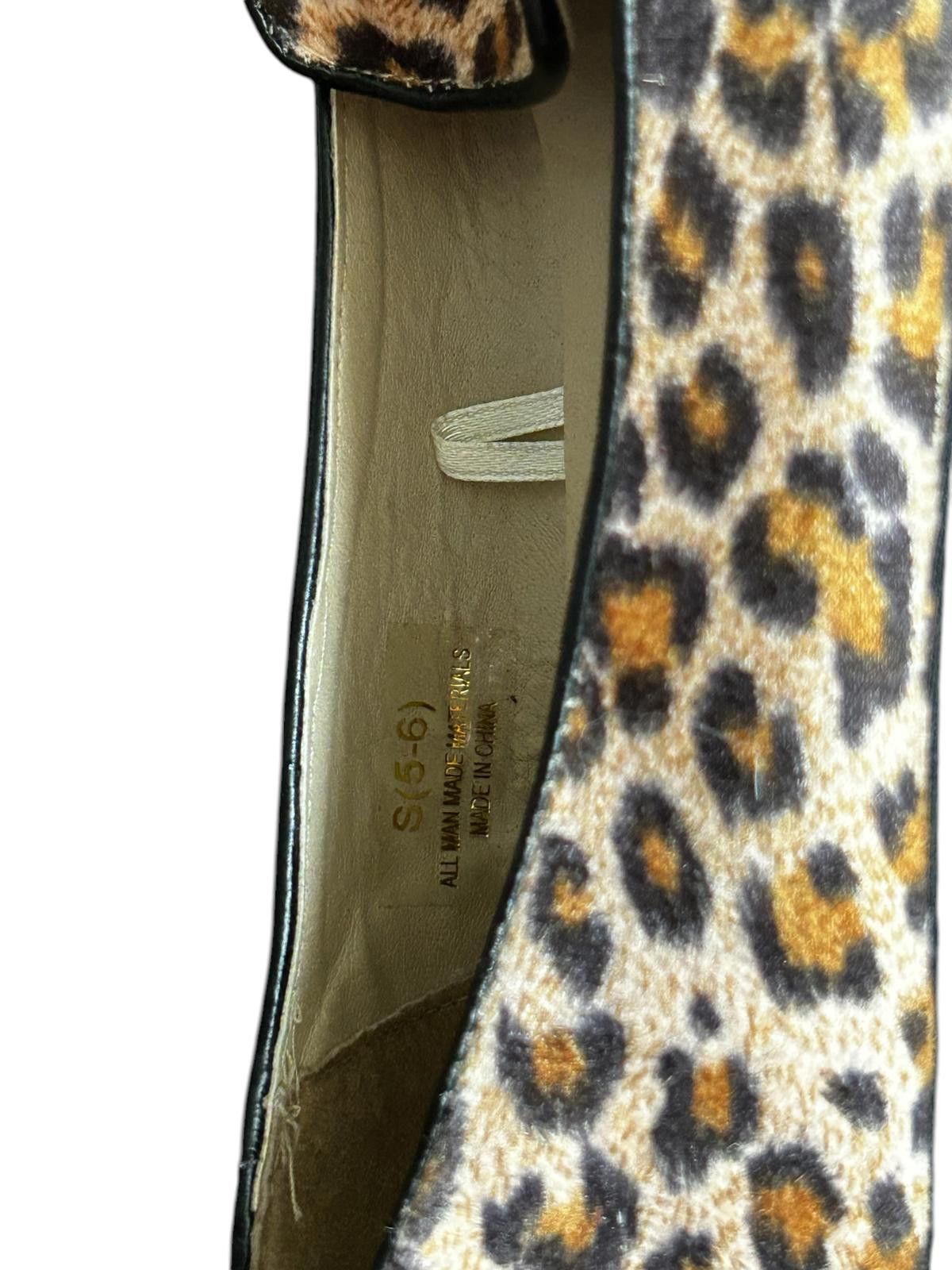 Designer Stylish Leopard Print Slip-On Flats Size US 5.5 / IT 35.5 - 5 Thumbnail
