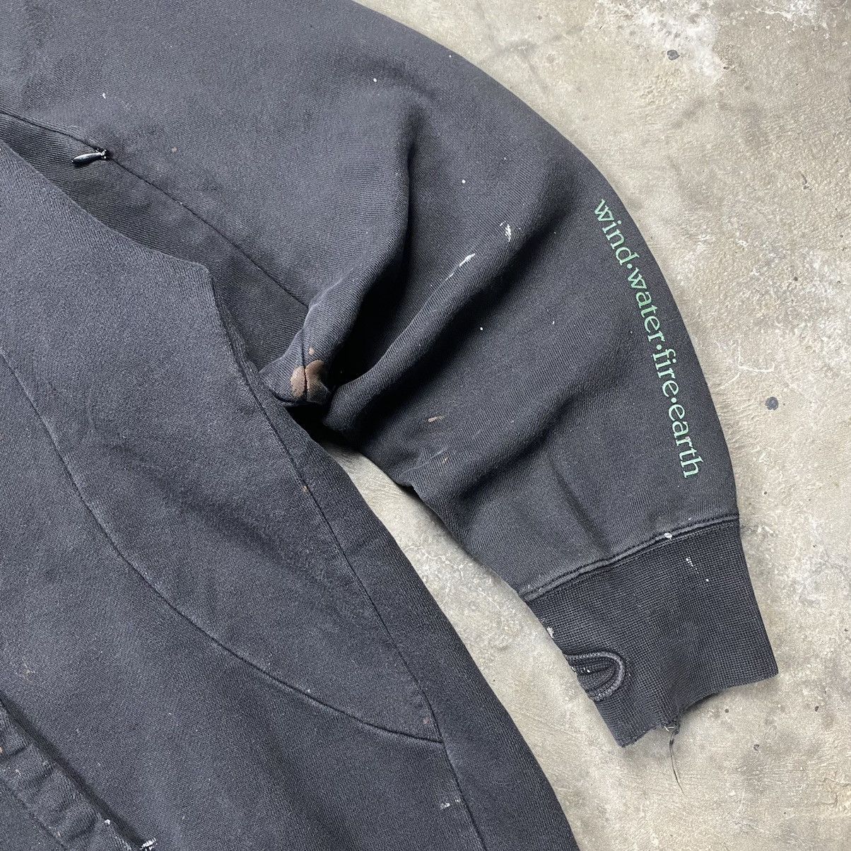 Element y2k Element Skateboard Distressed Painted Zipped Up Size US L / EU 52-54 / 3 - 3 Thumbnail