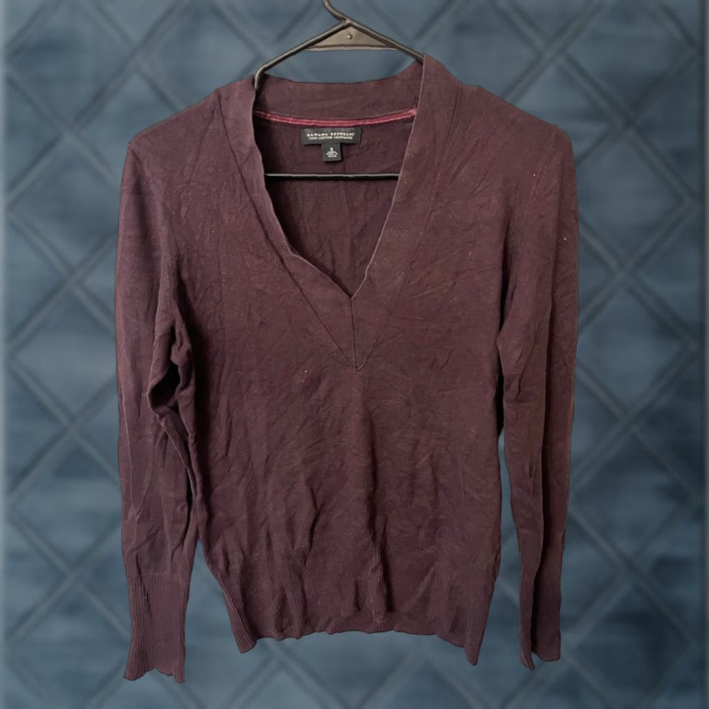 Banana Republic VINTAGE Banana Republic Sweater Womens S Long Sleeve Pullover Cashmere Blend Maroon Classic 90s Size S / US 4 / IT 40 - 1 Thumbnail