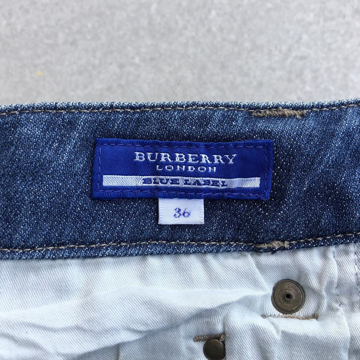 Burberry Burberry Blue Label Stretchable 3 Quarter Denim Pants Size 28" / US 6 / IT 42 - 11 Thumbnail