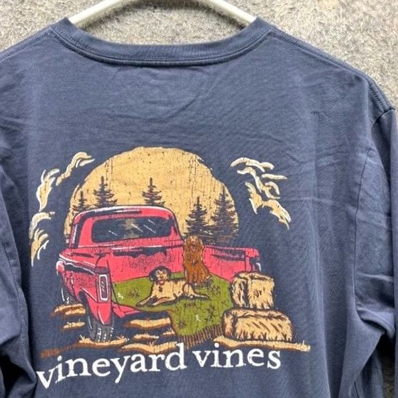 Vineyard Vines Vineyard Vines Shirt Mens Medium Navy Long Sleeve Pocket Graphic Camping Truck Size US M / EU 48-50 / 2 - 2 Thumbnail