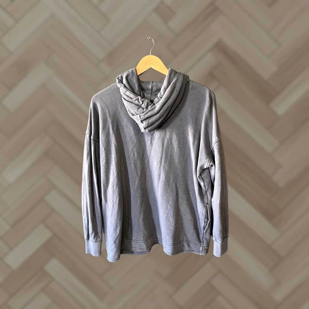 Vintage Aerie Womens Gray Pullover Hooded Sweatshirt XS Sweatshirt Hooded Pullover Activewear Womens XS Gray Nike? Size XS / US 0-2 / IT 36-38 - 1 Thumbnail