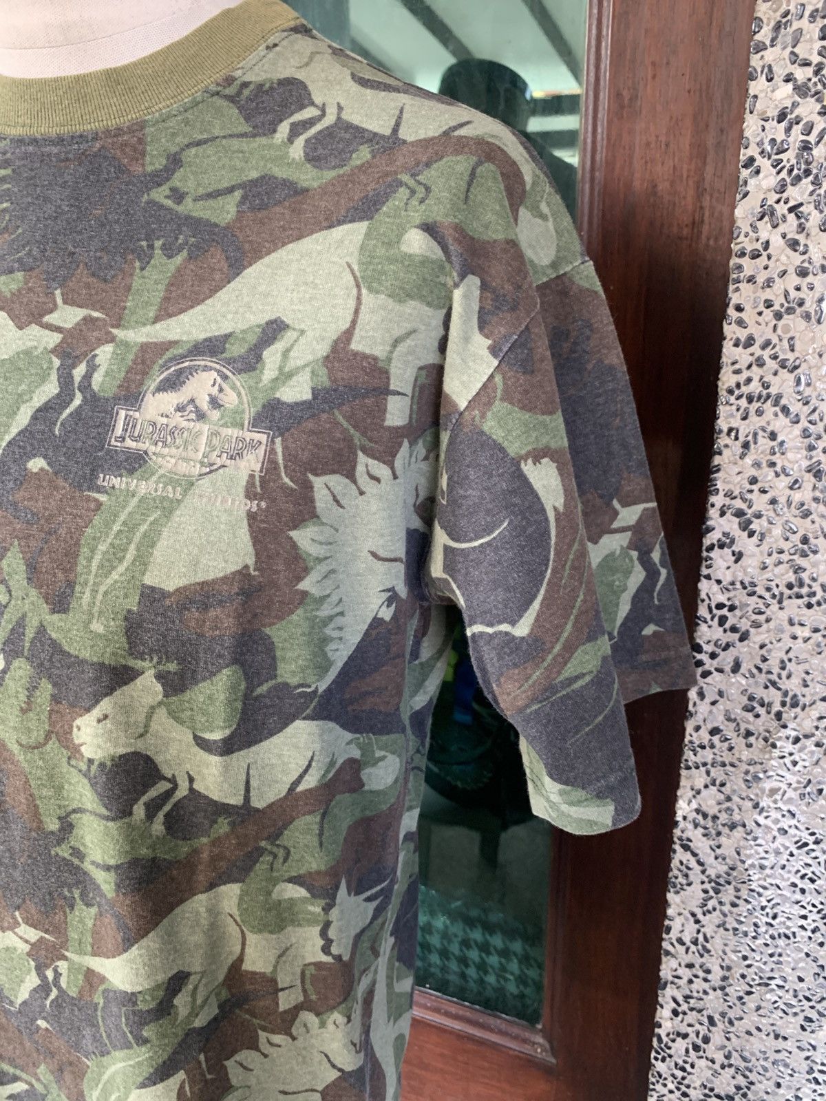 Universal Studios Vintage 90s Universal Studios Jurassic Park Movie Camo Tees Size US M / EU 48-50 / 2 - 3 Thumbnail