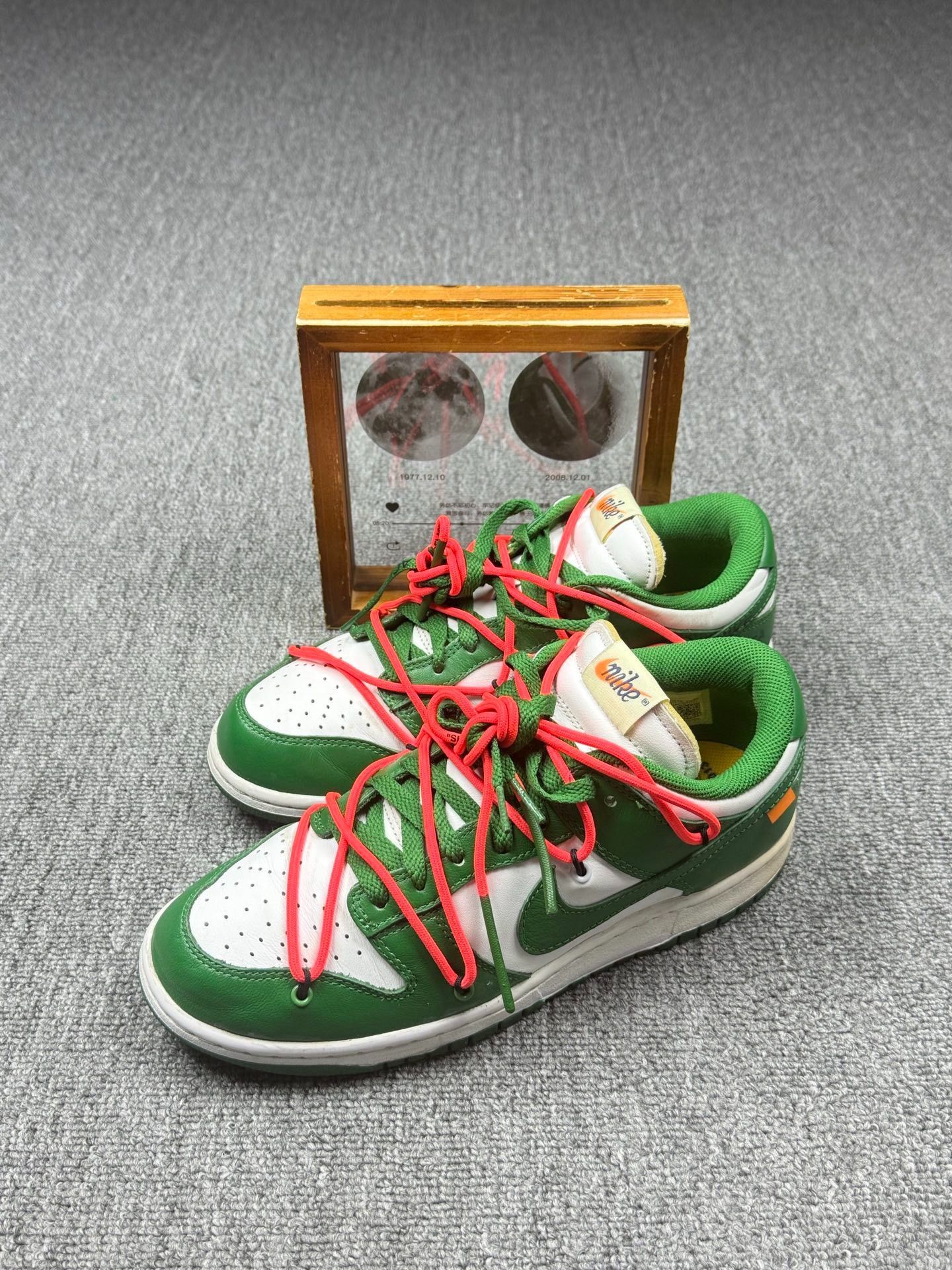Nike Nike DUNK Green Lowtop Sneakers 8 Men Size US 8 / EU 41 - 1 Thumbnail