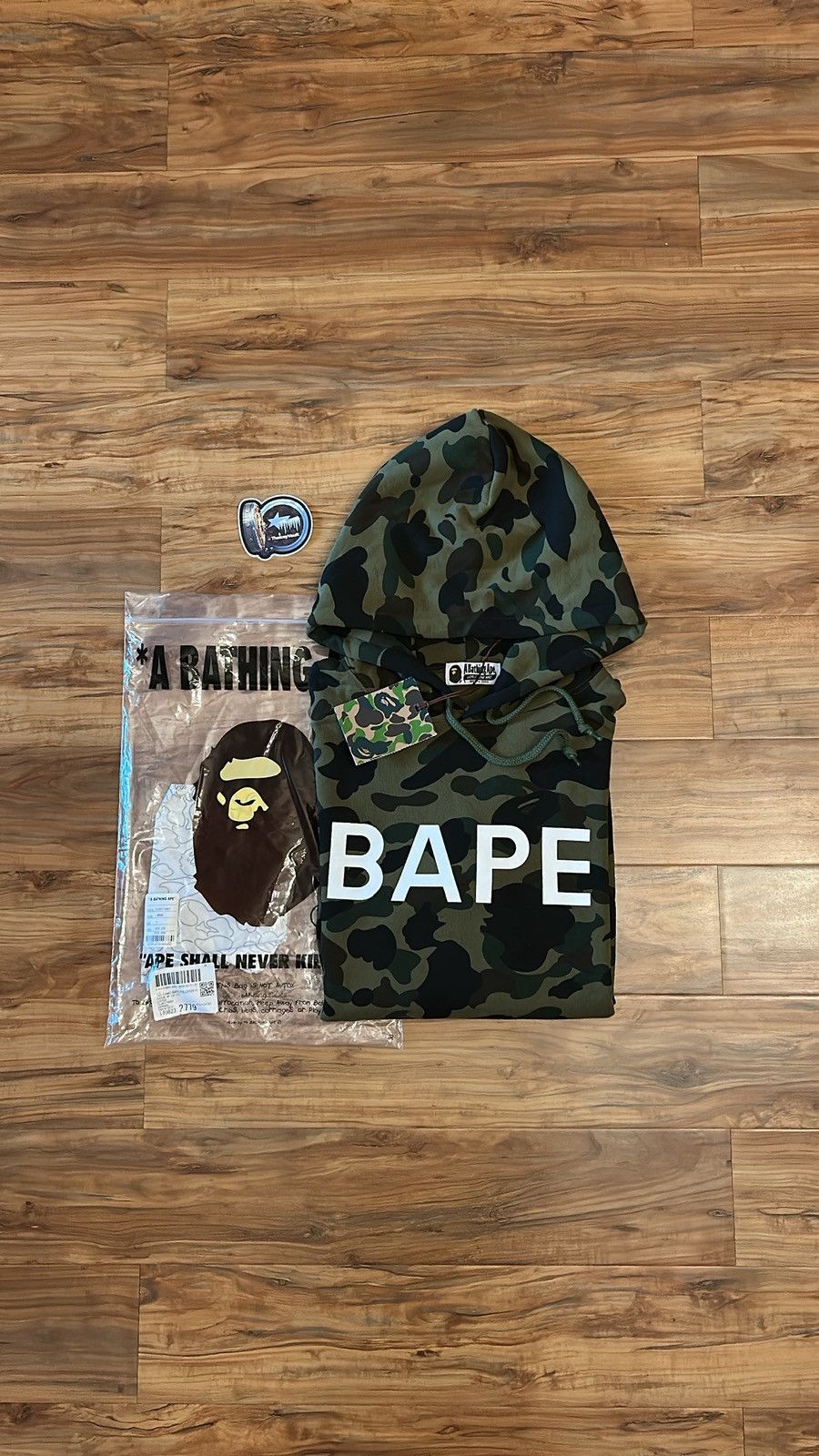Bape NEW Bape Green Camo 1st Camo Pullover Hoodie Size US L / EU 52-54 / 3 - 2 Thumbnail