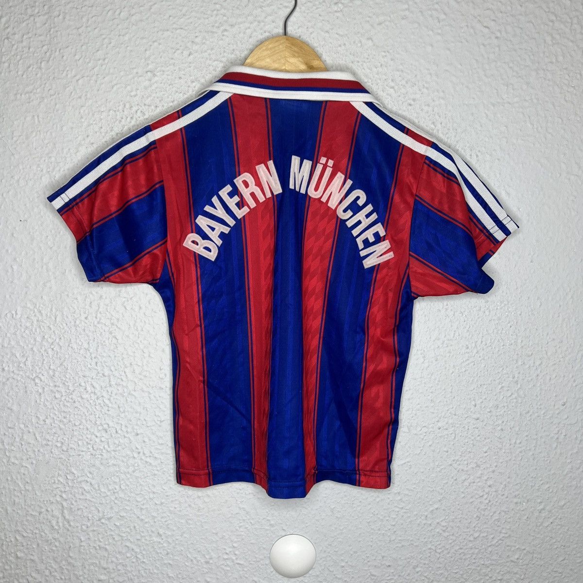 Adidas × Vintage Vintage Adidas Bayern Munich Navy Red Jersey 90s Tshirt Kit Size US XXS / EU 40 - 5 Thumbnail