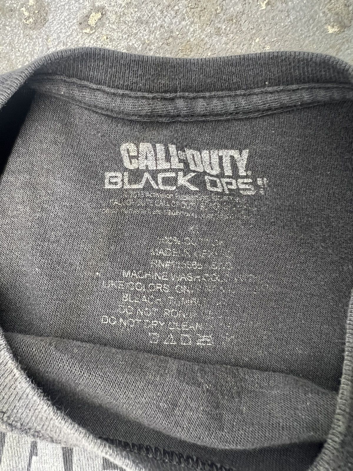 Vintage Modern Warfare 2 Release tee Size US XL / EU 56 / 4 - 3 Thumbnail