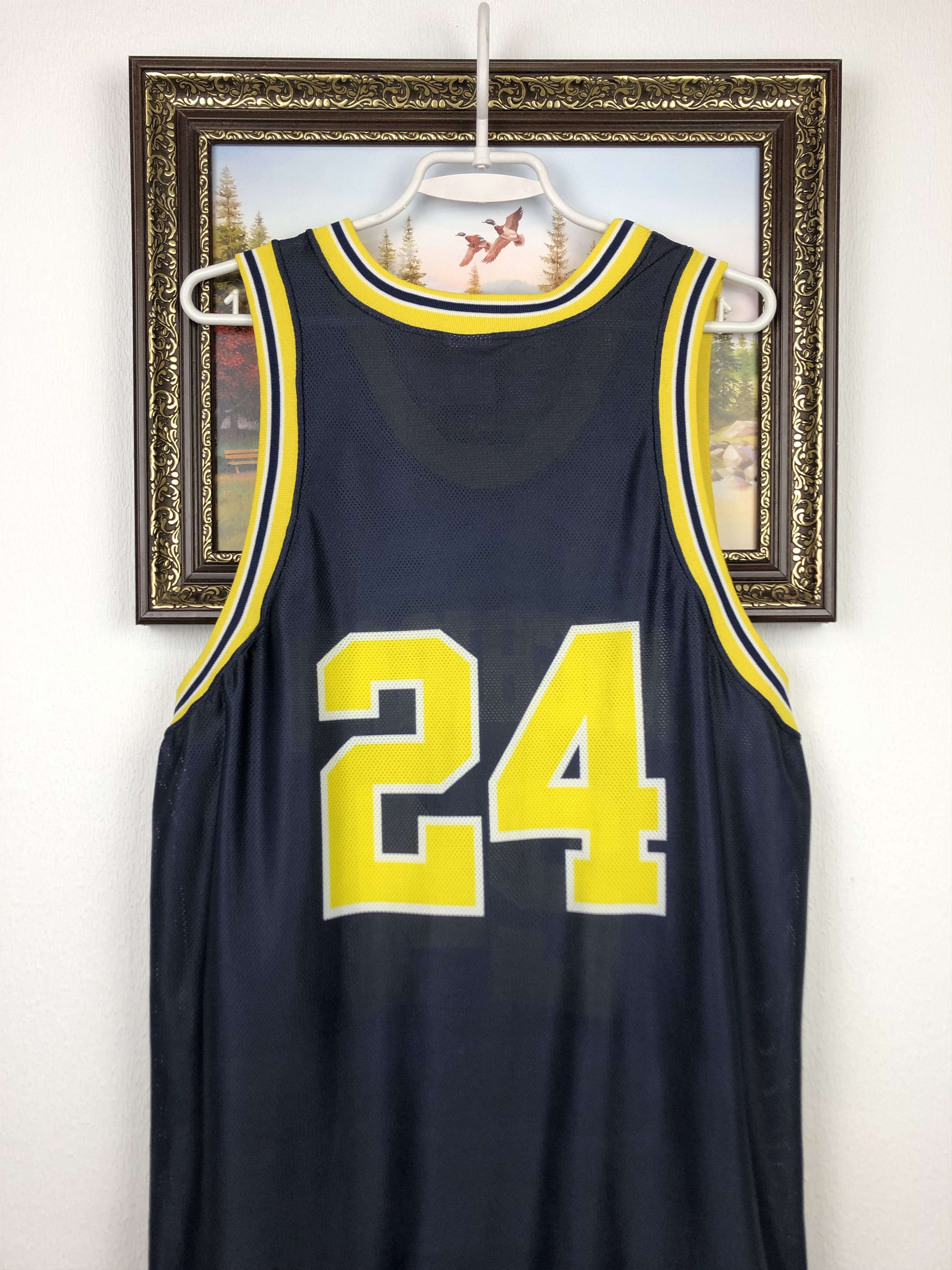 Nike Vintage Nike King Michigan Wolverines Basketball Jersey Size US XL / EU 56 / 4 - 9 Thumbnail