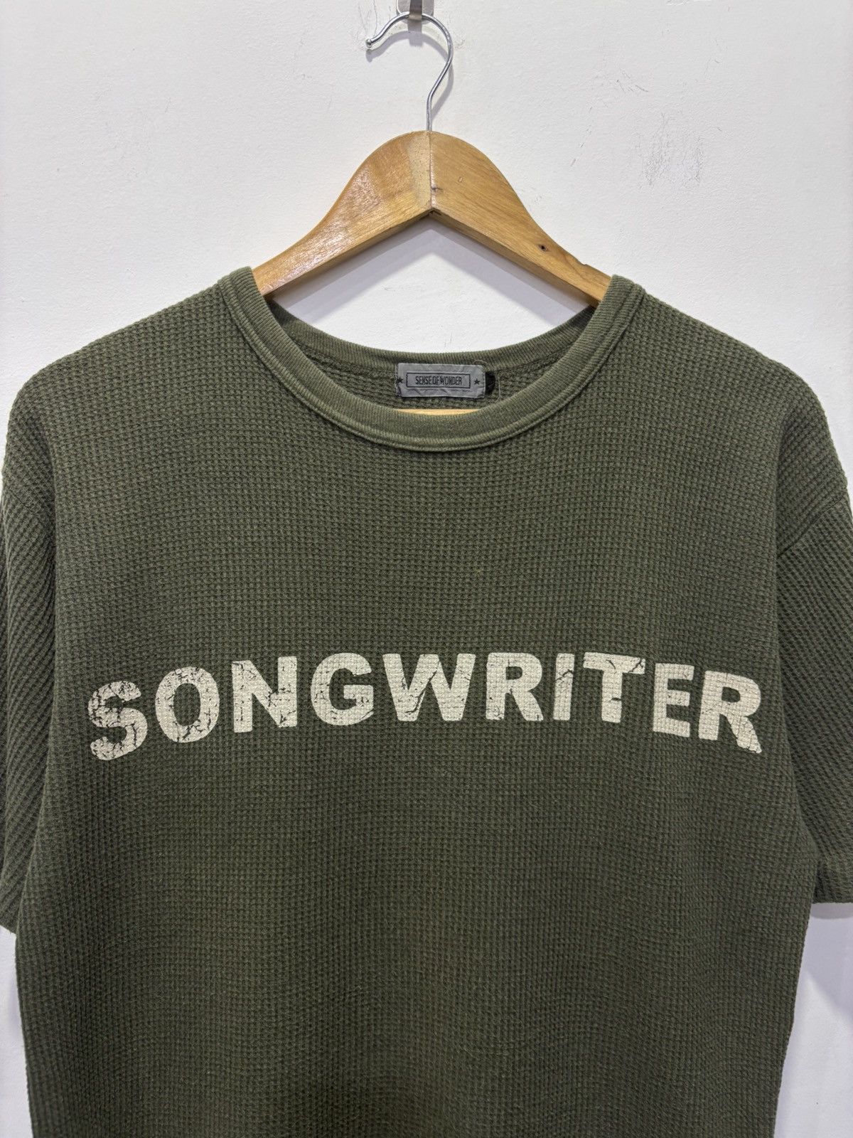 Vintage Vintage Songwriter Worn by Thom Yorke Tshirt Size US L / EU 52-54 / 3 - 2 Thumbnail