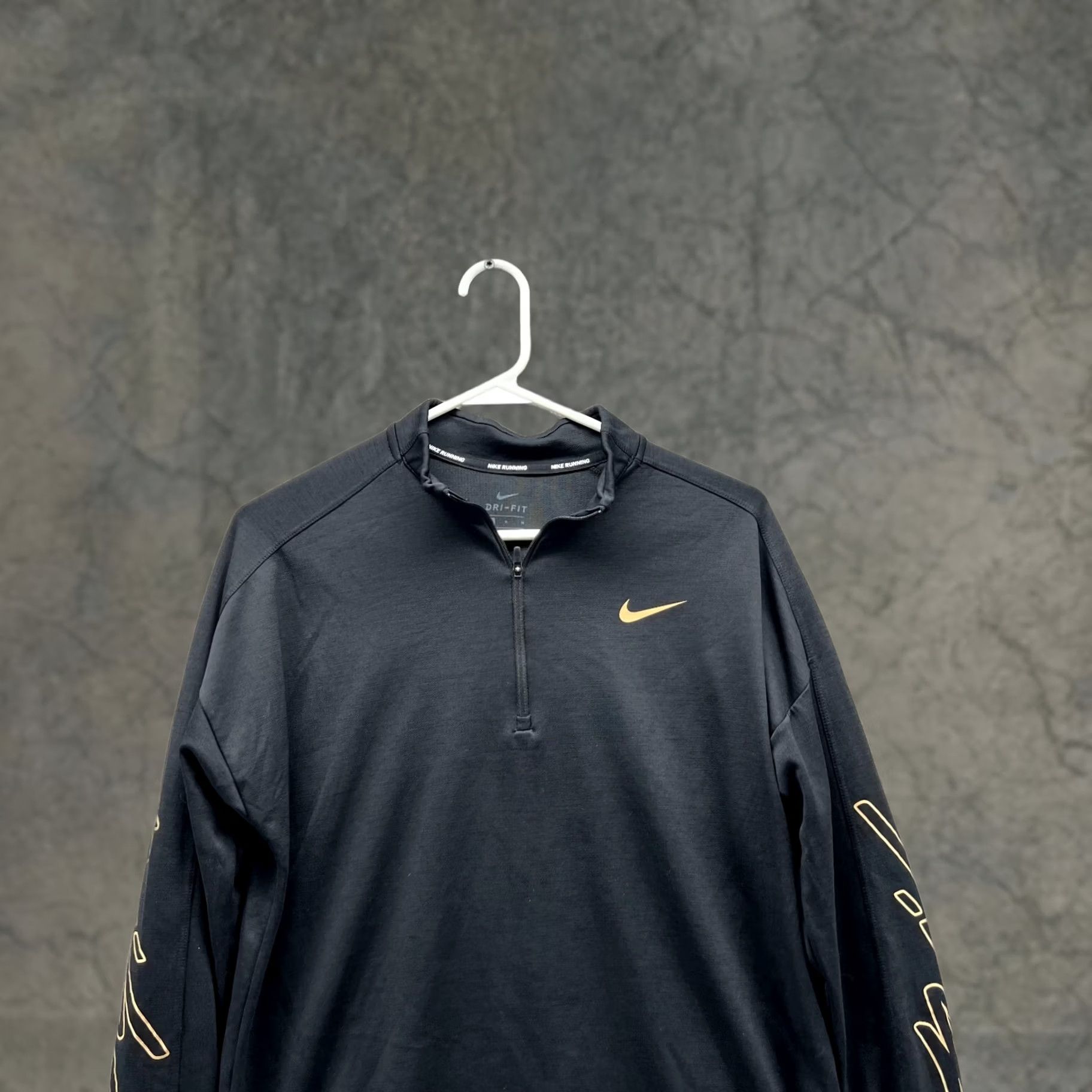 Nike Nike Sweater Women M Black Athletic Dri Fit Track Jacket Pullover All Seasons Logo Modern Casual Fall Winter 90s (Mens, Womens, Girls) Size M / US 6-8 / IT 42-44 - 1 Thumbnail