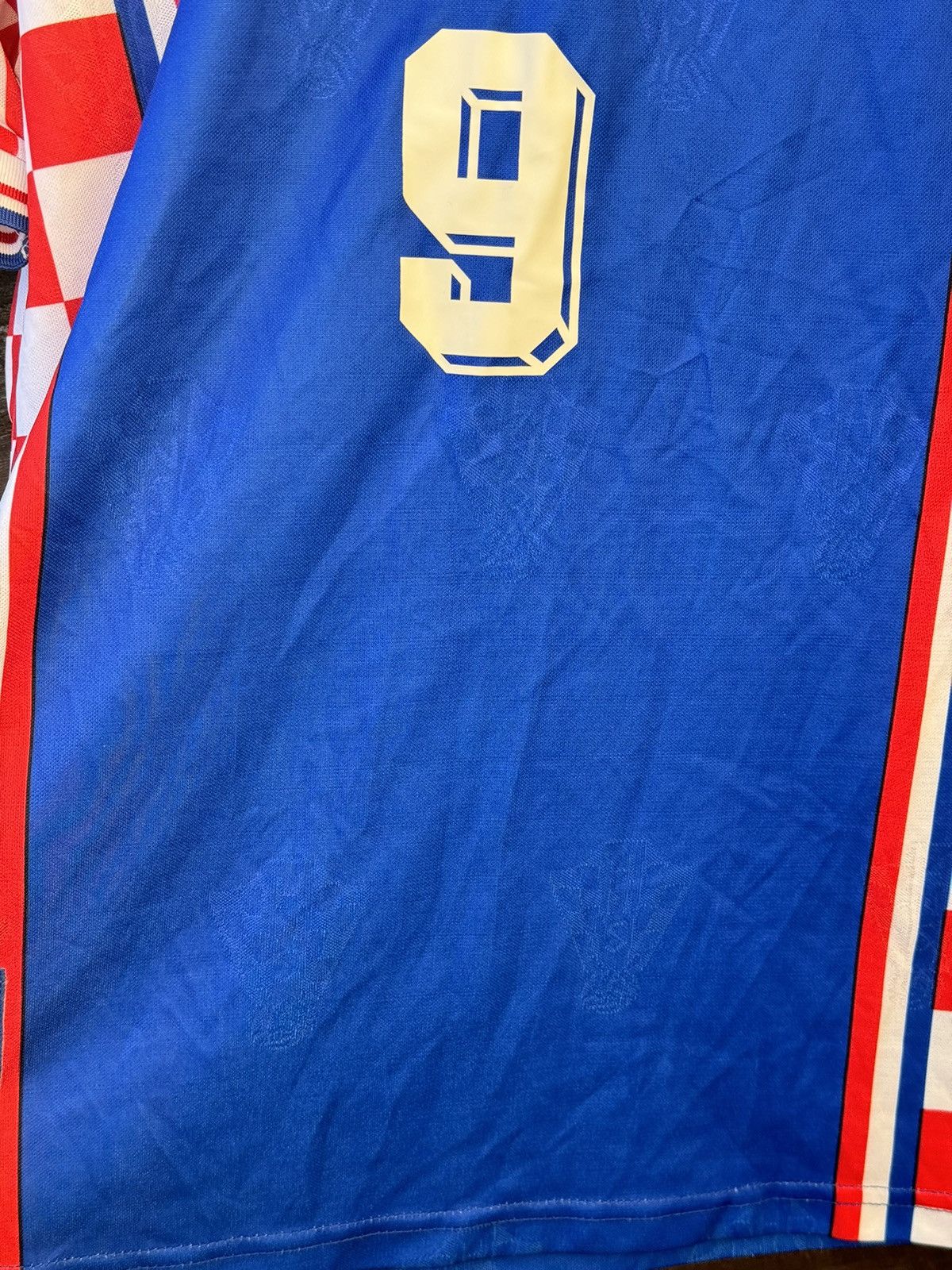 Lotto Sport 1998 Lotto Croatia #9 Suker vintage rare soccer jersey Size US M / EU 48-50 / 2 - 11 Thumbnail