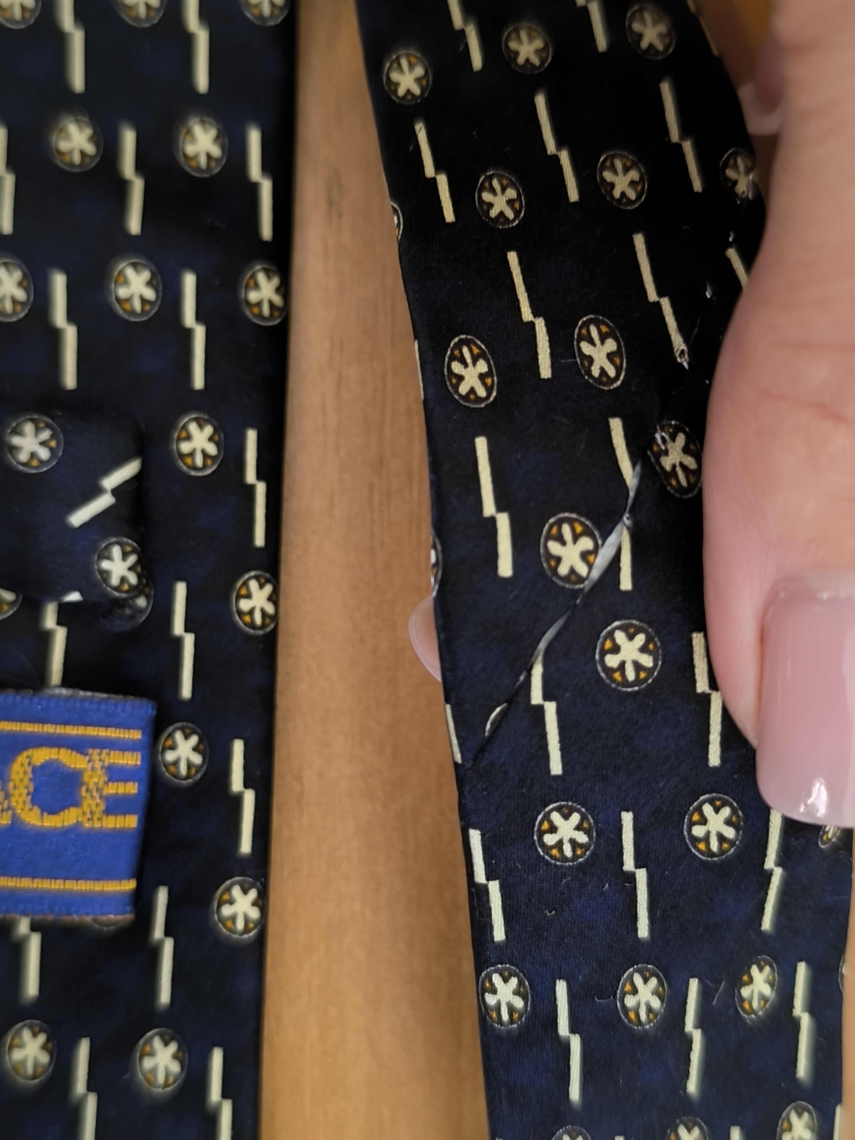 Versace Versace V2 Classic Men’s Silk Tie Blue Abstract Medusa Logo Size ONE SIZE - 8 Thumbnail