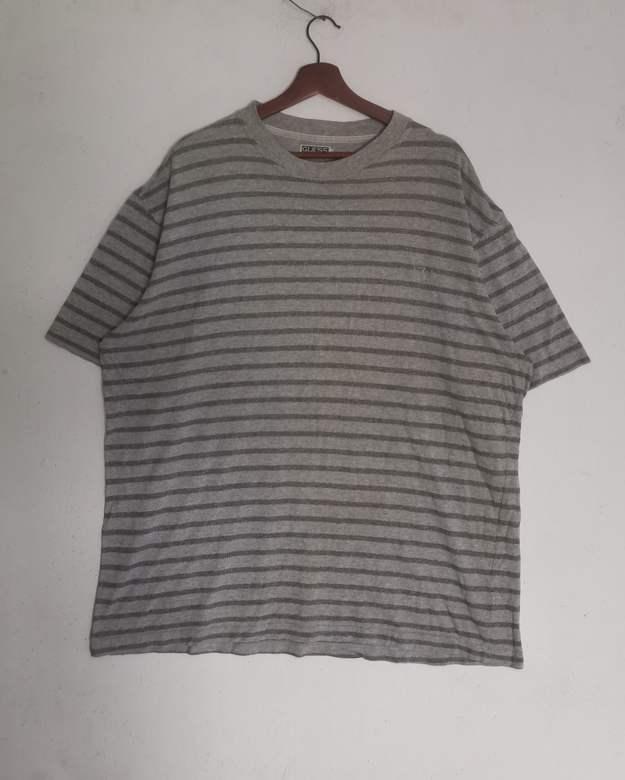 Guess × Vintage Rare vintage Guess USA stripe design t-shirt Size US XL / EU 56 / 4 - 1 Thumbnail
