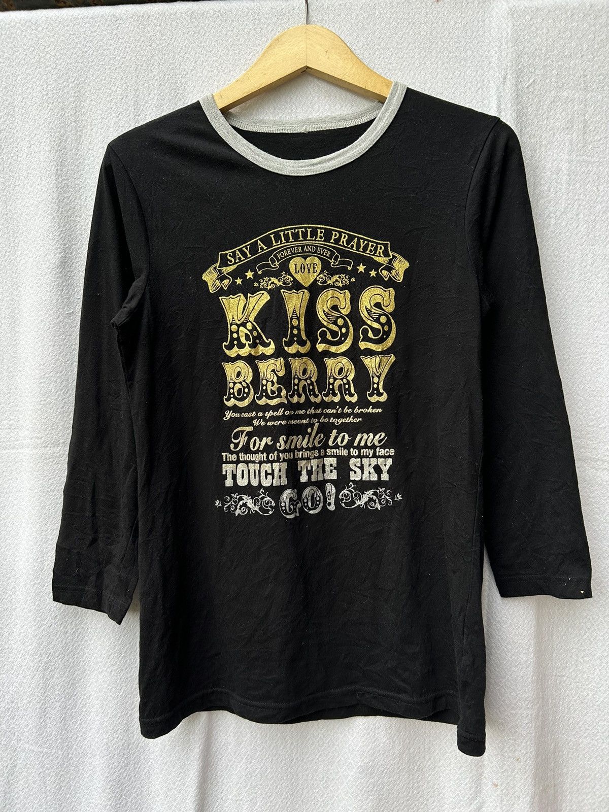 Kiss berry japanese style poem longsleeve