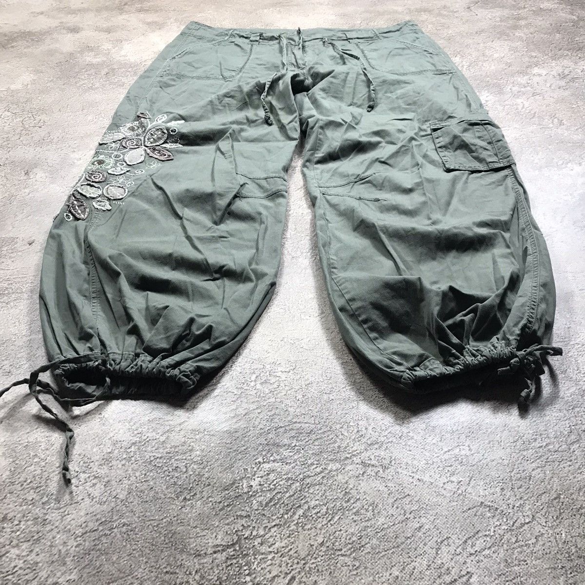 Vintage Vintage 90s Baggy Cargo Parachute Pants Khaki Relaxed 36 Size 36" / US 14 / IT 50 - 1 Thumbnail