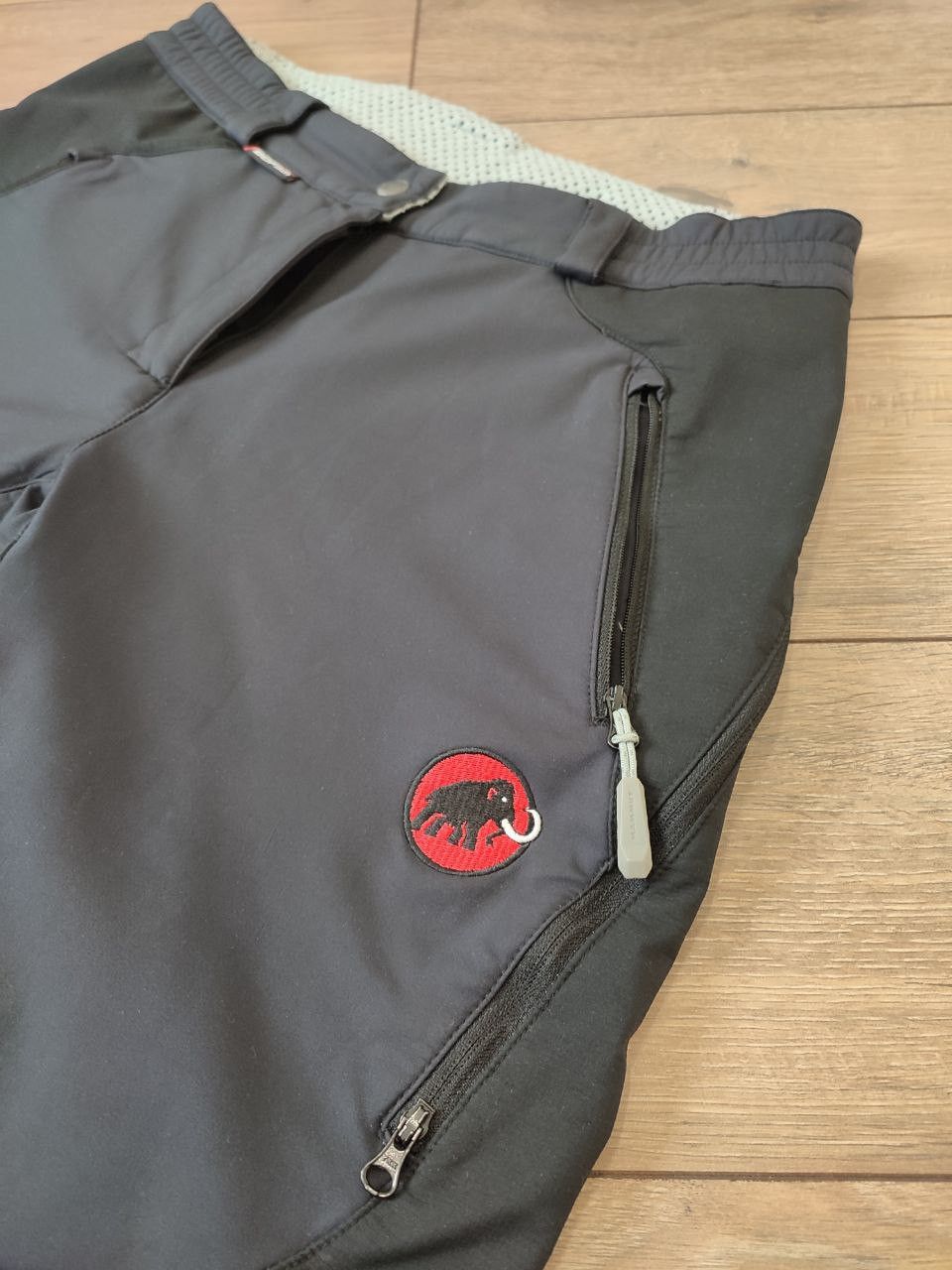 Mammut Mammut Womens Outdoor Ski Technological pants Softech Size L Size 30" / US 8 / IT 44 - 4 Thumbnail
