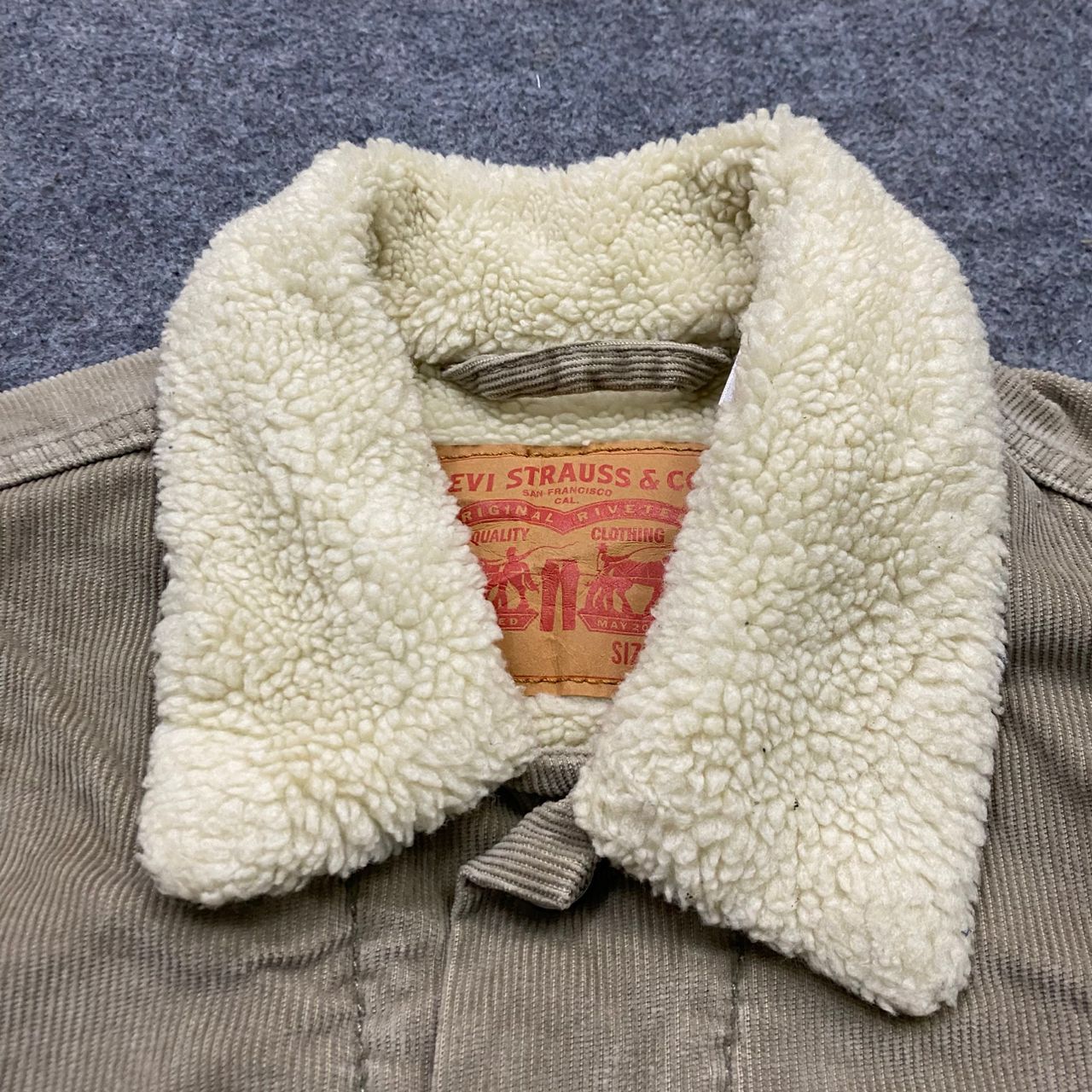 Levi's Vintage Clothing Vintage Levis Fur Corduroy Jacket Size US S / EU 44-46 / 1 - 15 Thumbnail