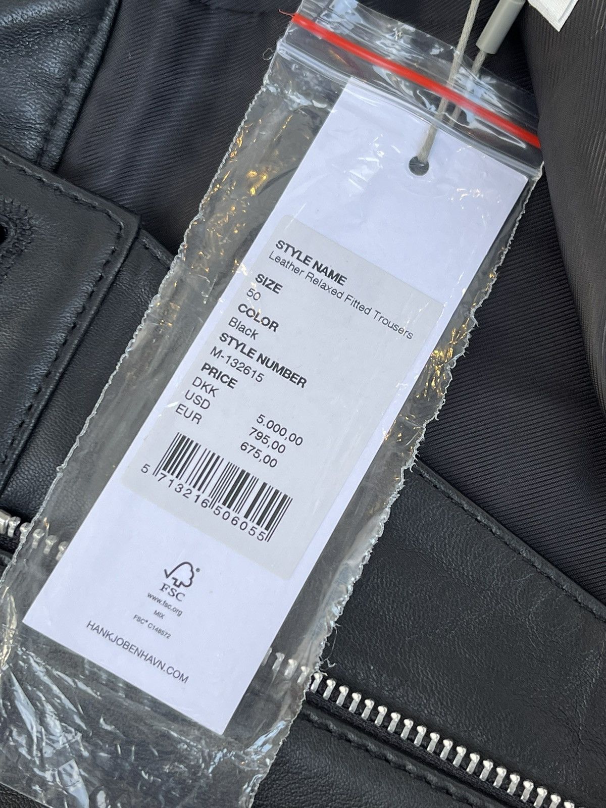 Han Kjobenhavn FW22 Han Kjobenhavn Leather Relaxed Fitted Trousers Jeans Size US 34 / EU 50 - 19 Thumbnail