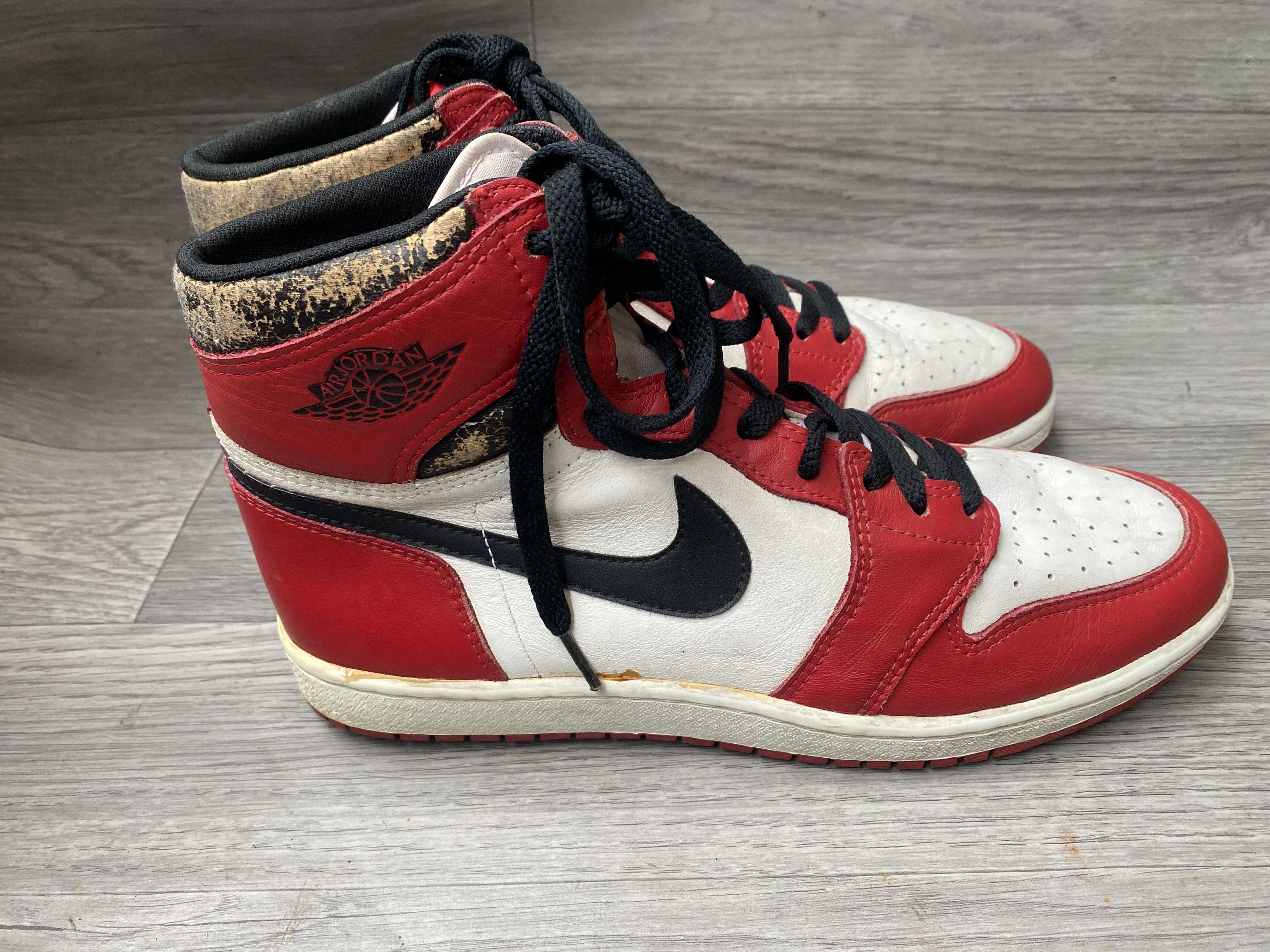 Nike Vintage Nike air jordan 1 OG 1985 Chicago sneakers sz 10.5 Size US 10 / EU 43 - 7 Thumbnail
