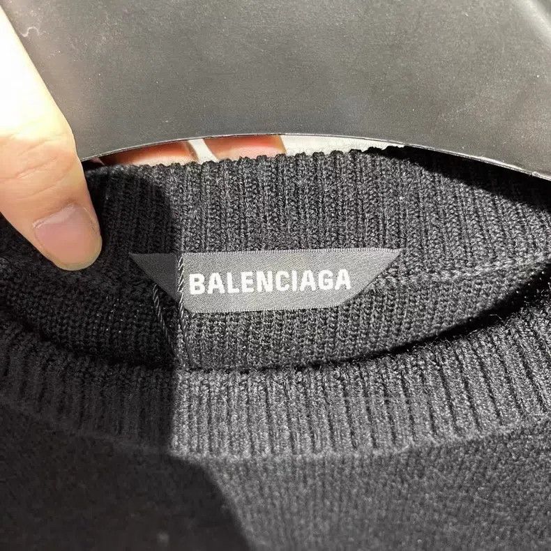 Balenciaga Balenciaga Seven Nations Slogan Rainbow Merino Wool Knitwe Size US S / EU 44-46 / 1 - 4 Thumbnail