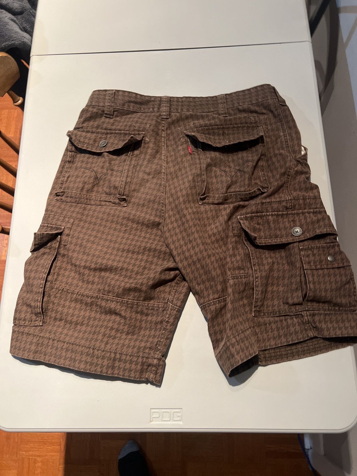 Levi's Vintage Clothing levi silver tab cargo shorts savannah Size US 38 / EU 54 - 3 Thumbnail