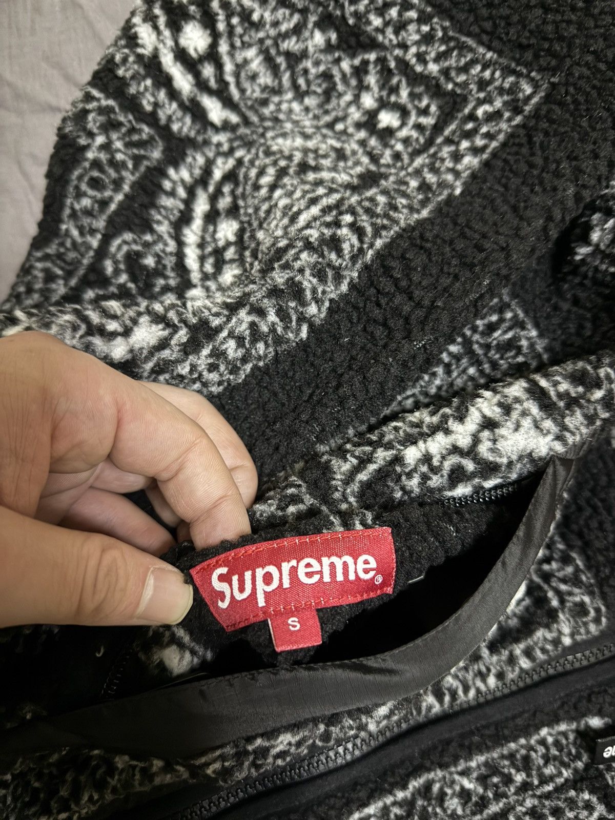 Supreme Supreme reversible Black bandana fleece Jacket Size US S / EU 44-46 / 1 - 3 Thumbnail