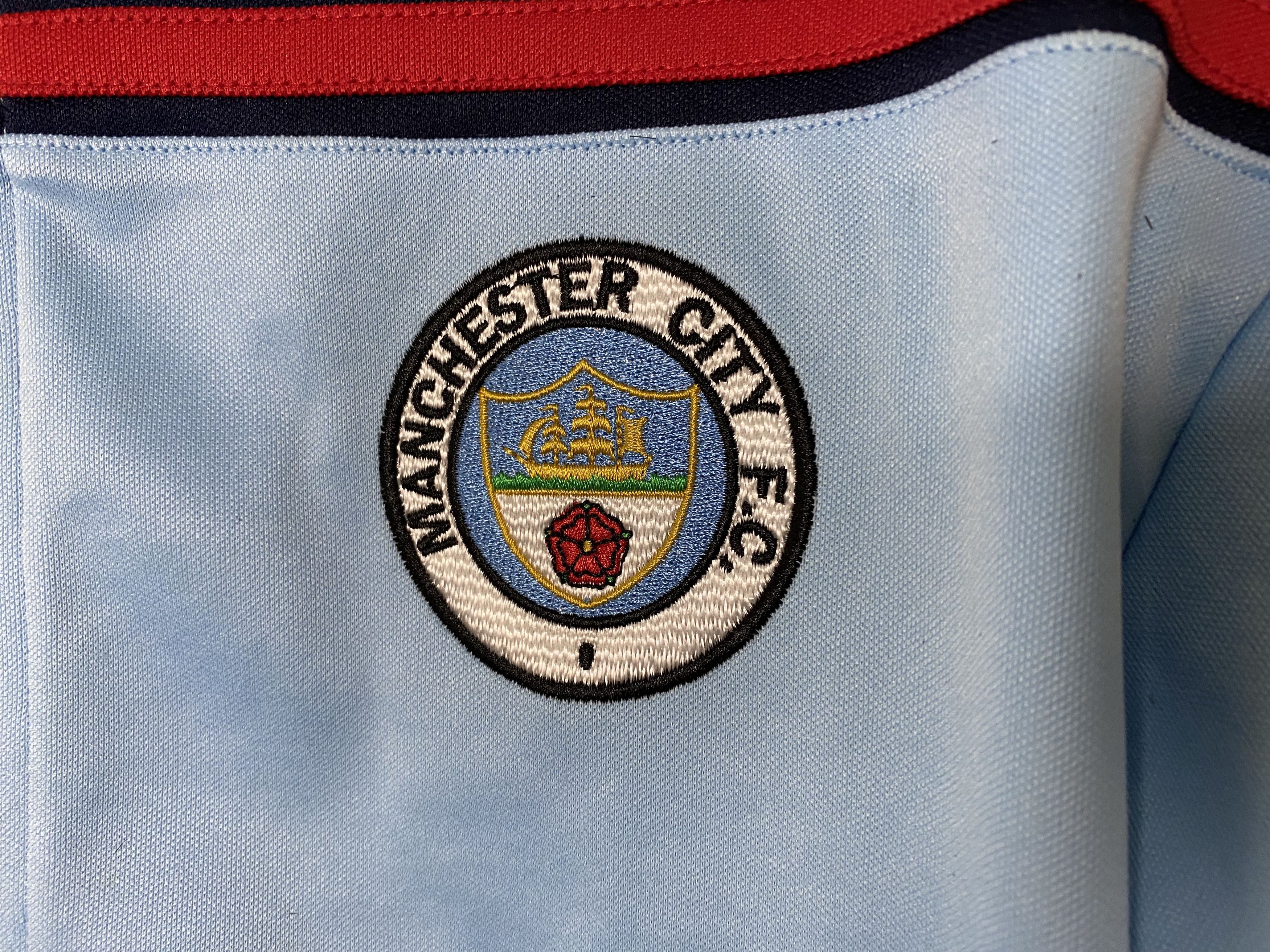 UEFA × Umbro MANCHESTER CITY 1982 RETRO TRACK JACKET FOOTBALL SOCCER Size US L / EU 52-54 / 3 - 3 Thumbnail