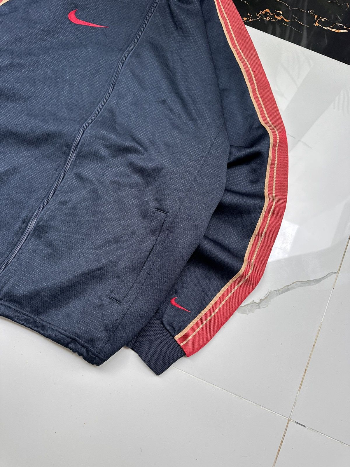 Nike × Vintage NIKE VINTAGE DOUBLE SWOOSH STREETWEAR ZIP SWEATSHIRT Size US XL / EU 56 / 4 - 4 Thumbnail