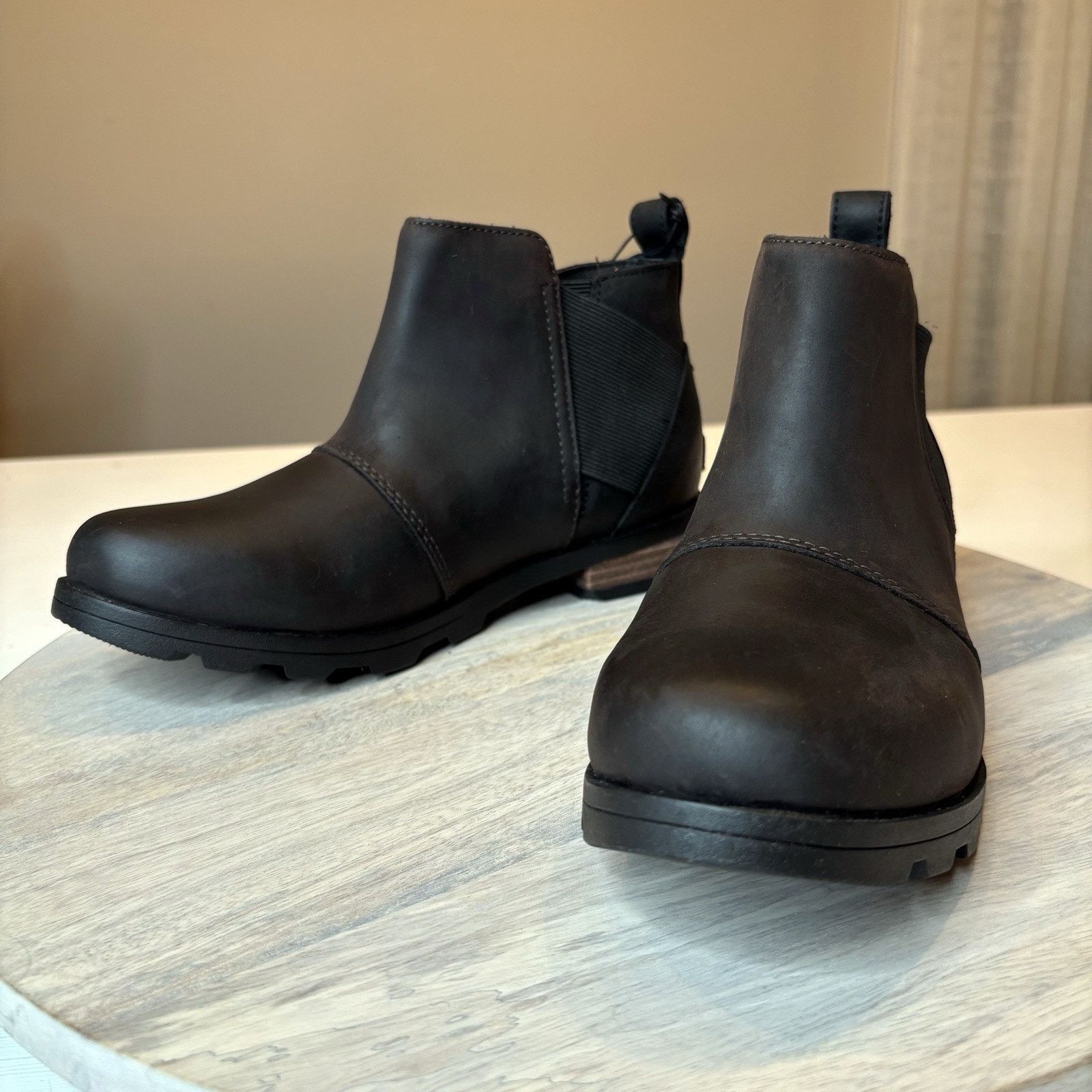 SOREL NWT Sorel Women's Emelie Chelsea Brown Leather Boots Sz 6.5 Size US 6.5 / IT 36.5 - 1 Thumbnail