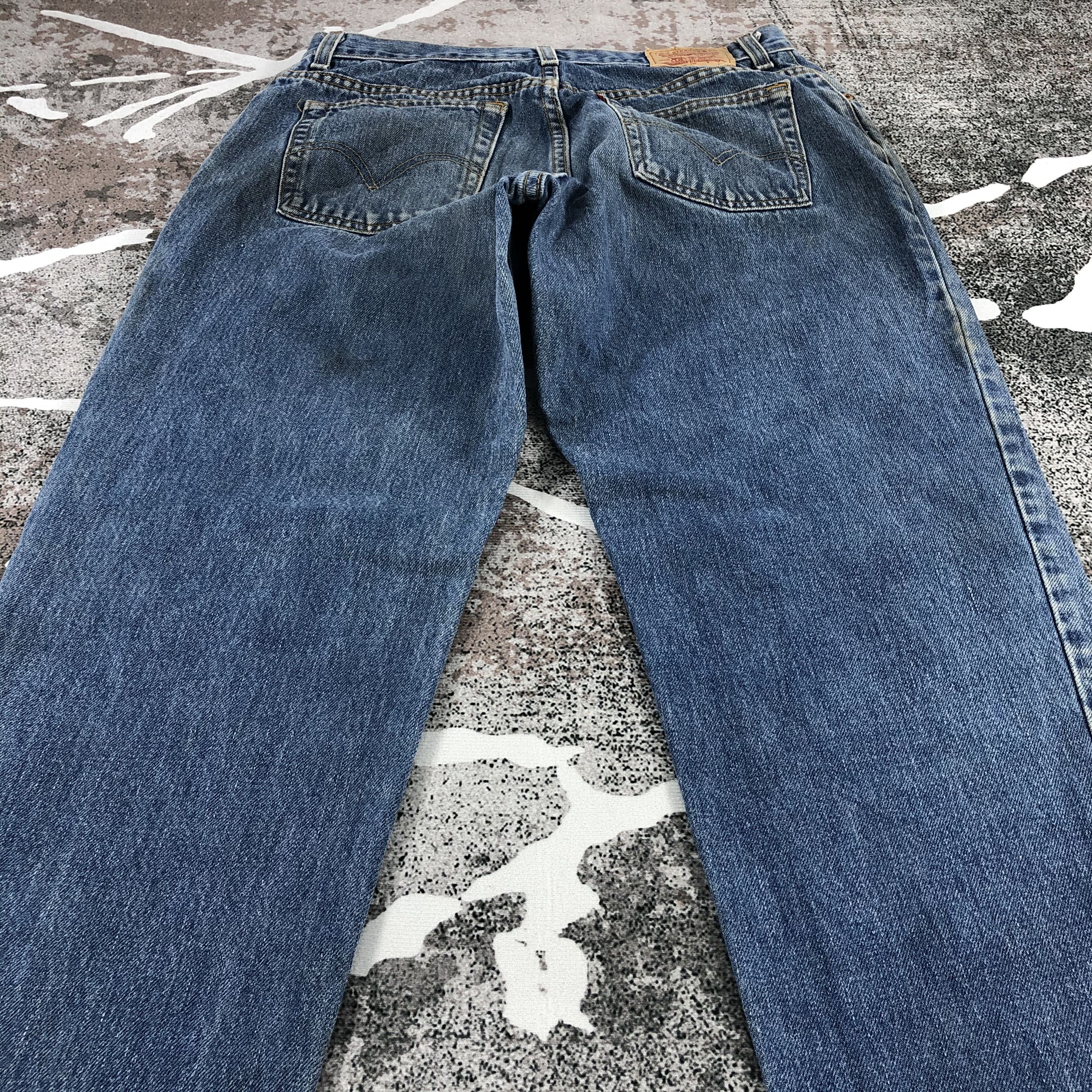 Levi's Vintage Levis 550 Jeans Dirty Blue Wash Denim KJ589 Size US 32 / EU 48 - 3 Thumbnail