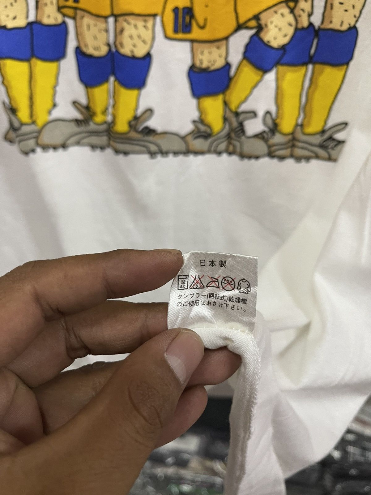 Japanese Brand Vintage Japan Football Back Hit Print🔥🔥🔥 Size US XL / EU 56 / 4 - 7 Thumbnail
