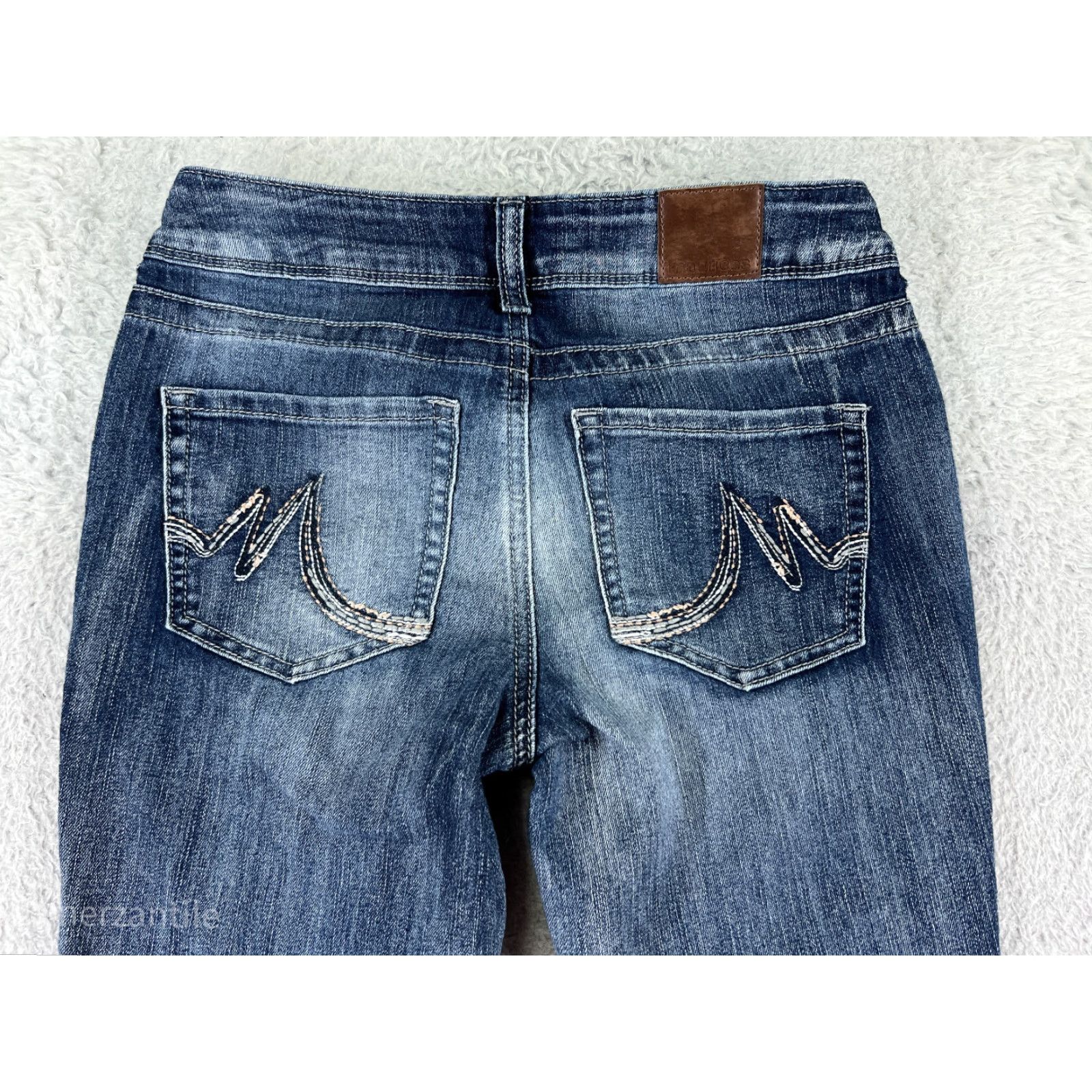 Vintage Maurices Jeans Womens 2 Blue Denim Bootcut Embroidered Cotton Blend Pockets Zipper 5-Pocket Design Slim Fit Size 26" / US 2 / IT 38 - 3 Thumbnail