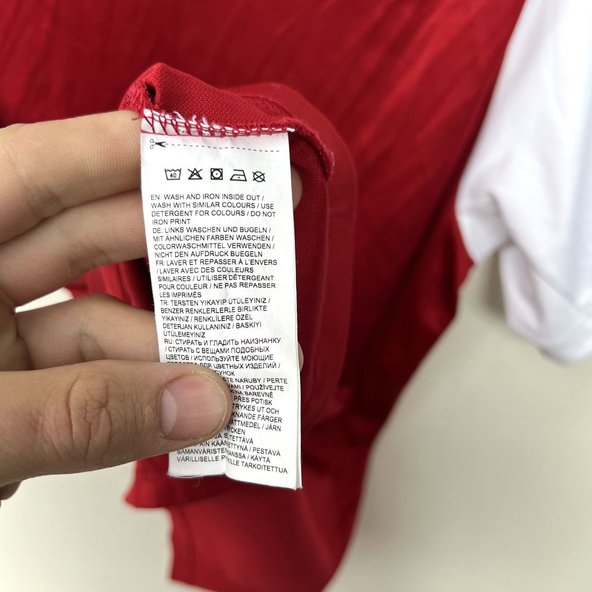 Puma ARSENAL 2017/2018 HOME FOOTBALL SHIRT SOCCER JERSEY PUMA Size US S / EU 44-46 / 1 - 10 Thumbnail