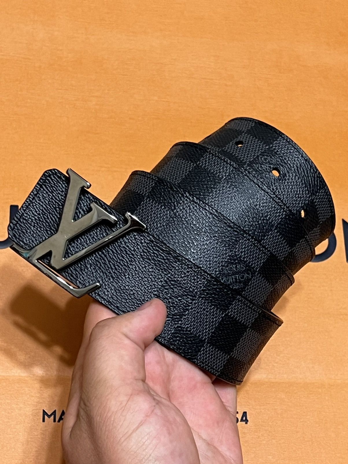 LOUIS VUITTON LV Pyramide Glitter 40MM Belt size 90