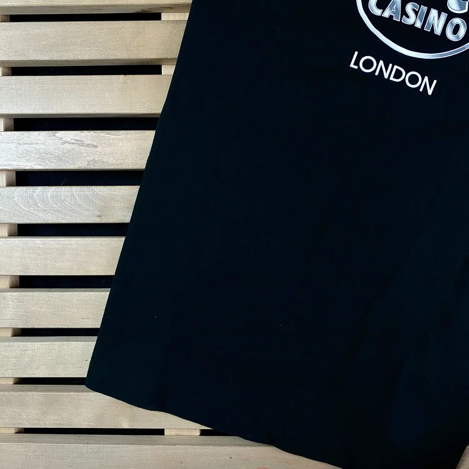 Hard Rock Cafe Mens T-Shirt Hard Rock Casino London Vintage Size L Size US L / EU 52-54 / 3 - 3 Thumbnail