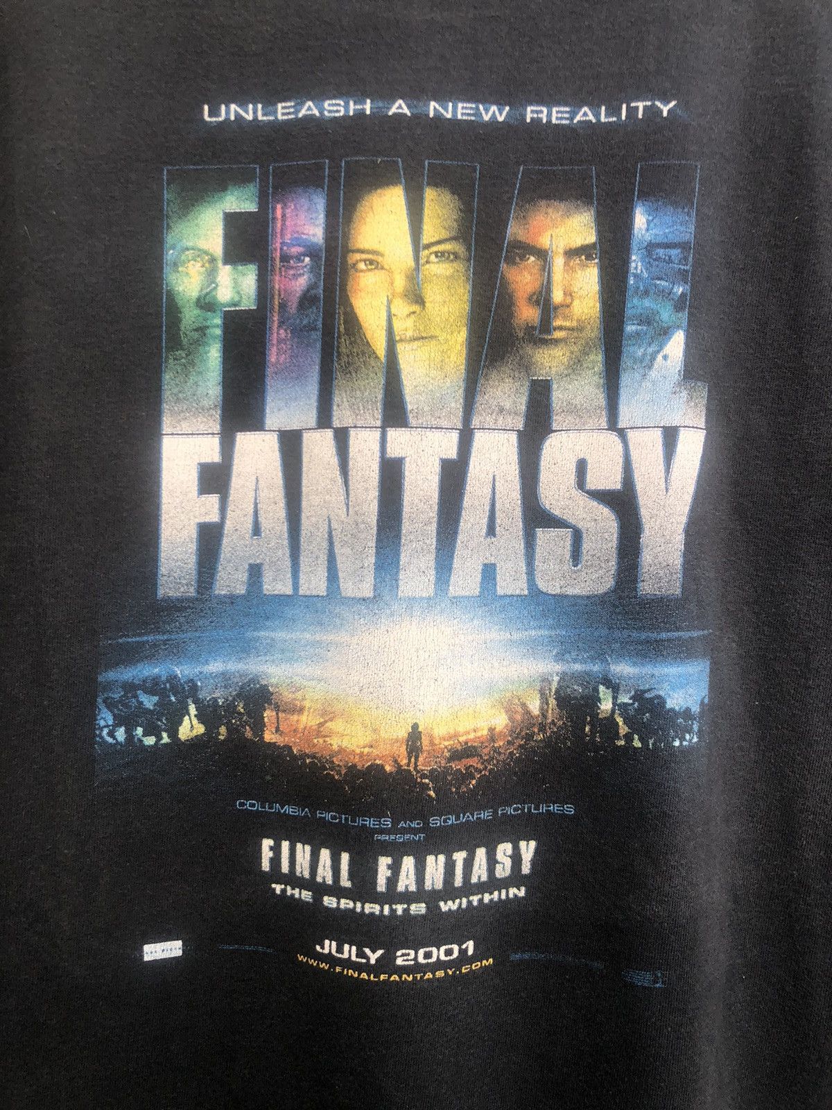 Playstation × Vintage Rare‼️ Vintage 2001 Final Fantasy "The Spirits Within" Tshirt Size US L / EU 52-54 / 3 - 4 Thumbnail