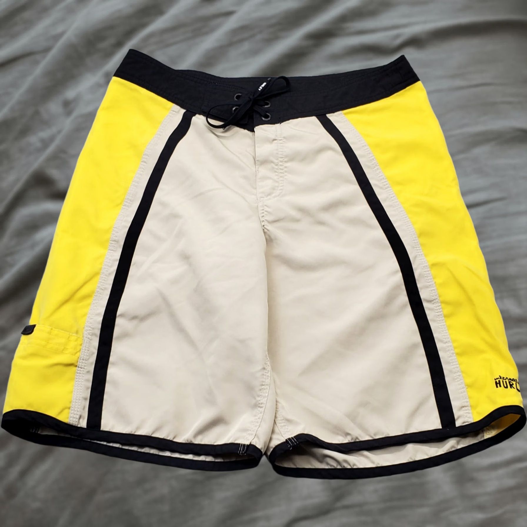 Hurley Hurley Mens Shorts 33 Multicolor Athletic Fit Running Drawstring Waist Streetwear Activewear Size US 33 - 1 Thumbnail