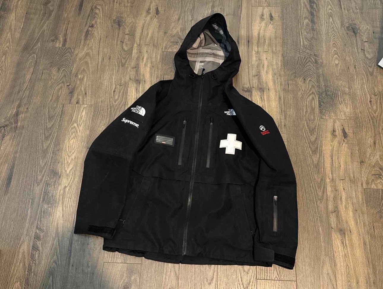 Supreme / ノースフェイス Rescue Mountain ジャケット Supreme®/The