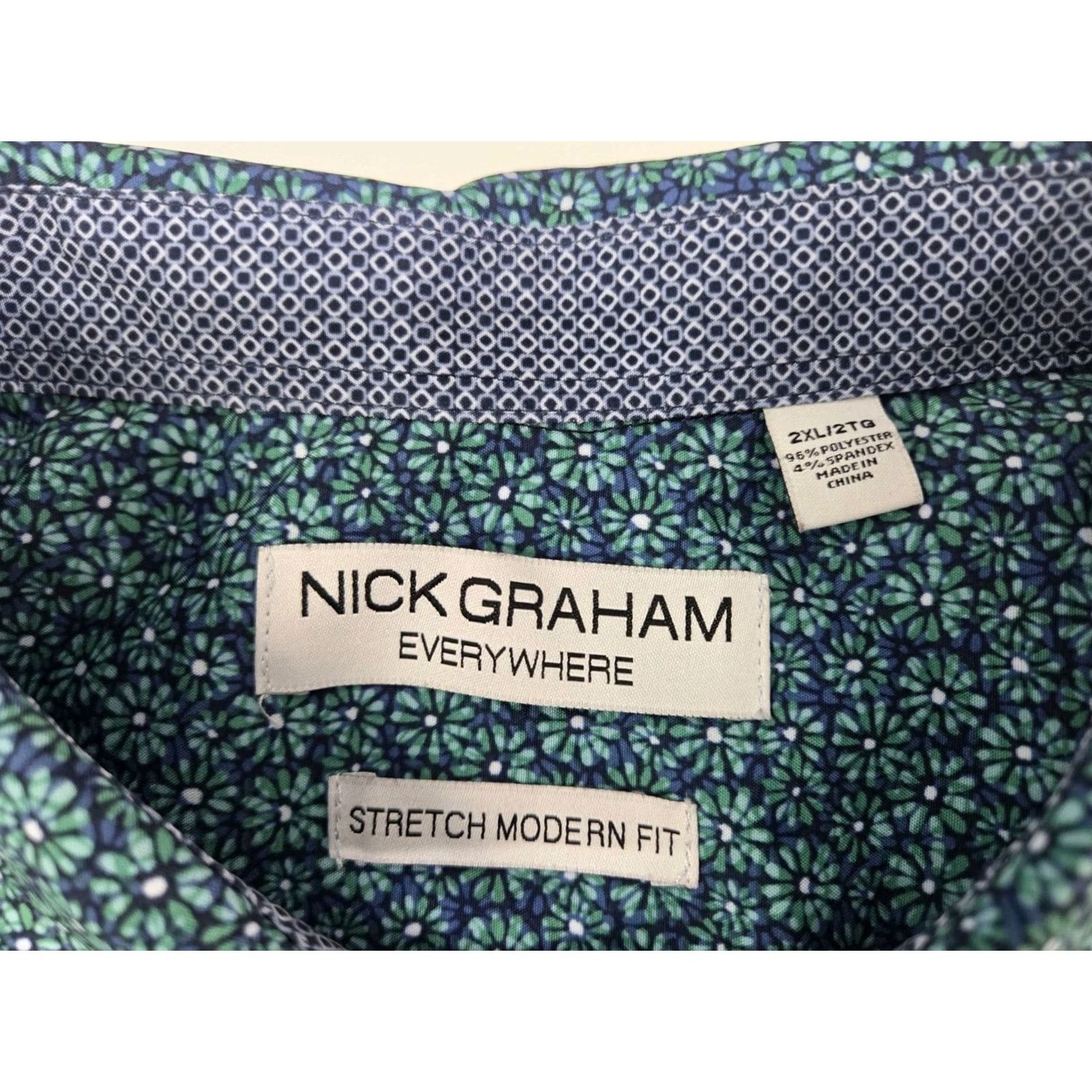 Vintage Nick Graham Everywhere Men Short Sleeve Button Up Modern Fit Shirt XL Blue/Green Geometric Pattern Size US XL / EU 56 / 4 - 3 Thumbnail