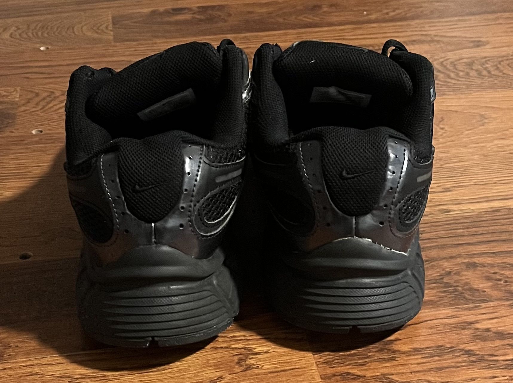 Nike Nike V2K Run Triple Black Anthracite Running Shoes Size US 10 / EU 43 - 5 Thumbnail