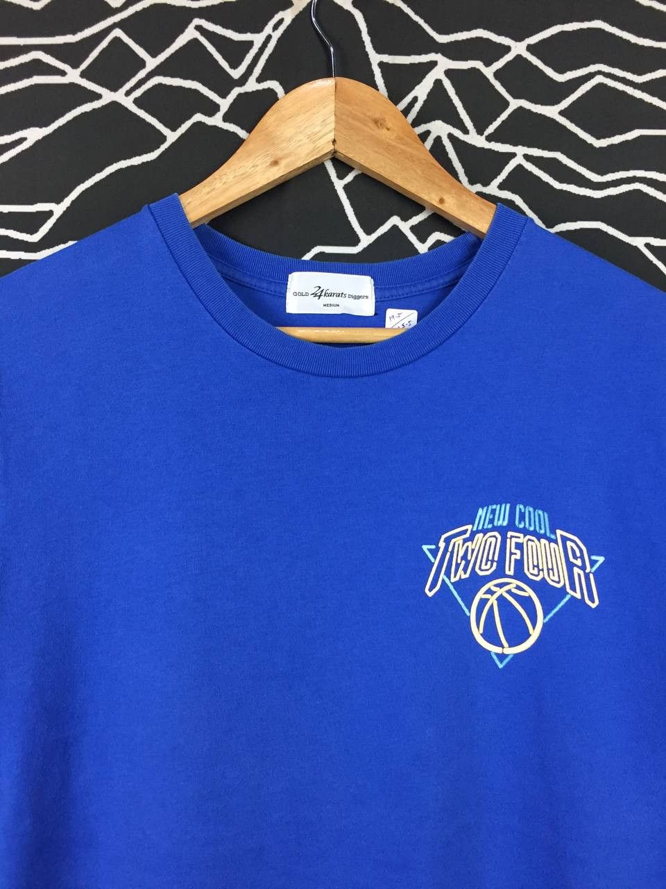 Japanese Brand × Vintage 24 Karats Gold Diggers New Cool Two Four Tee Size US M / EU 48-50 / 2 - 7 Thumbnail