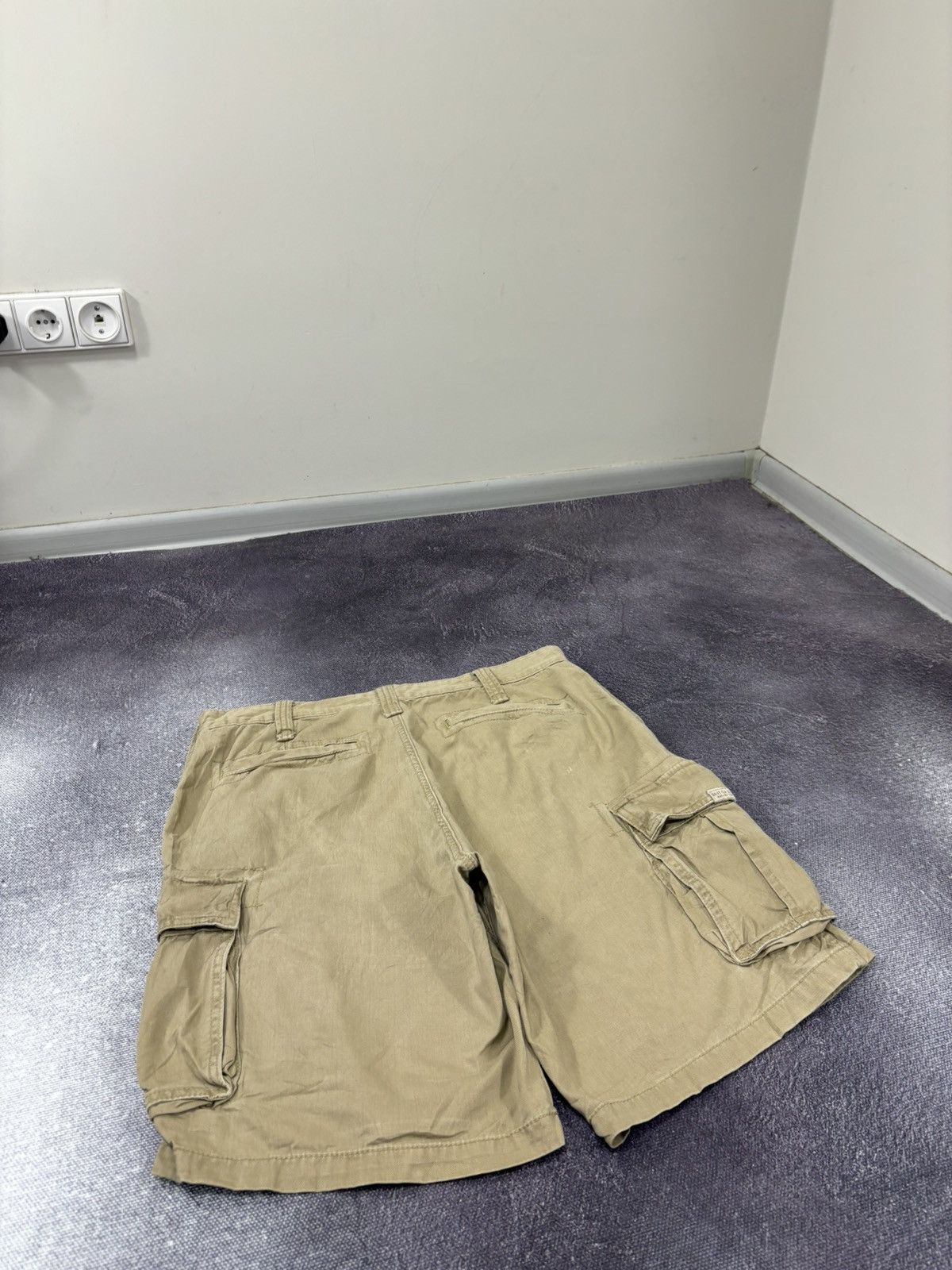 Nautica Vintage Nautica Y2K Beige Utility Hype Outdoor Cargo Shorts Size US 36 / EU 52 - 13 Thumbnail