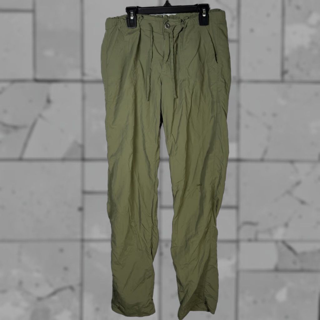 Patagonia Patagonia Pants Womens 8 Green Nylon Cargo 100% Nylon Hiking Regular Size Size 30" / US 8 / IT 44 - 1 Thumbnail
