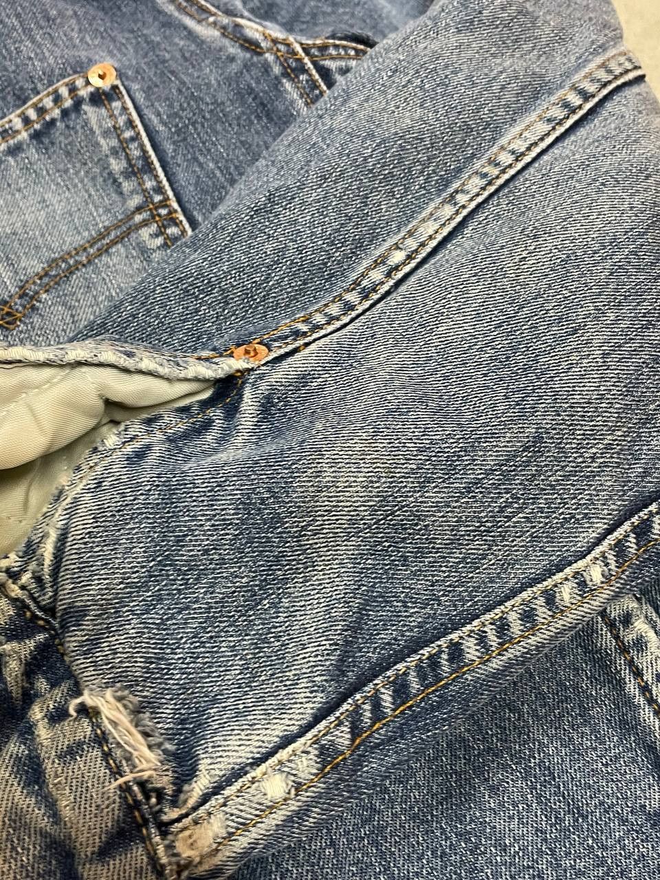 Levi's Distressed Rare Vintage Levi's Sherpa Denim Chore Jacket Size US L / EU 52-54 / 3 - 11 Thumbnail