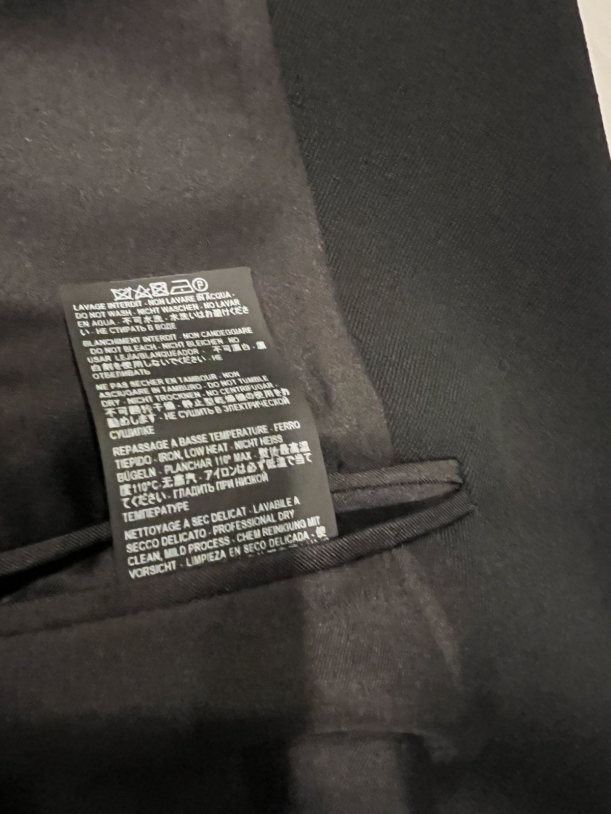 Saint Laurent Paris Saint Laurent men’s faux leather trim blazer. 54/44. $3650 Size 44R - 6 Thumbnail